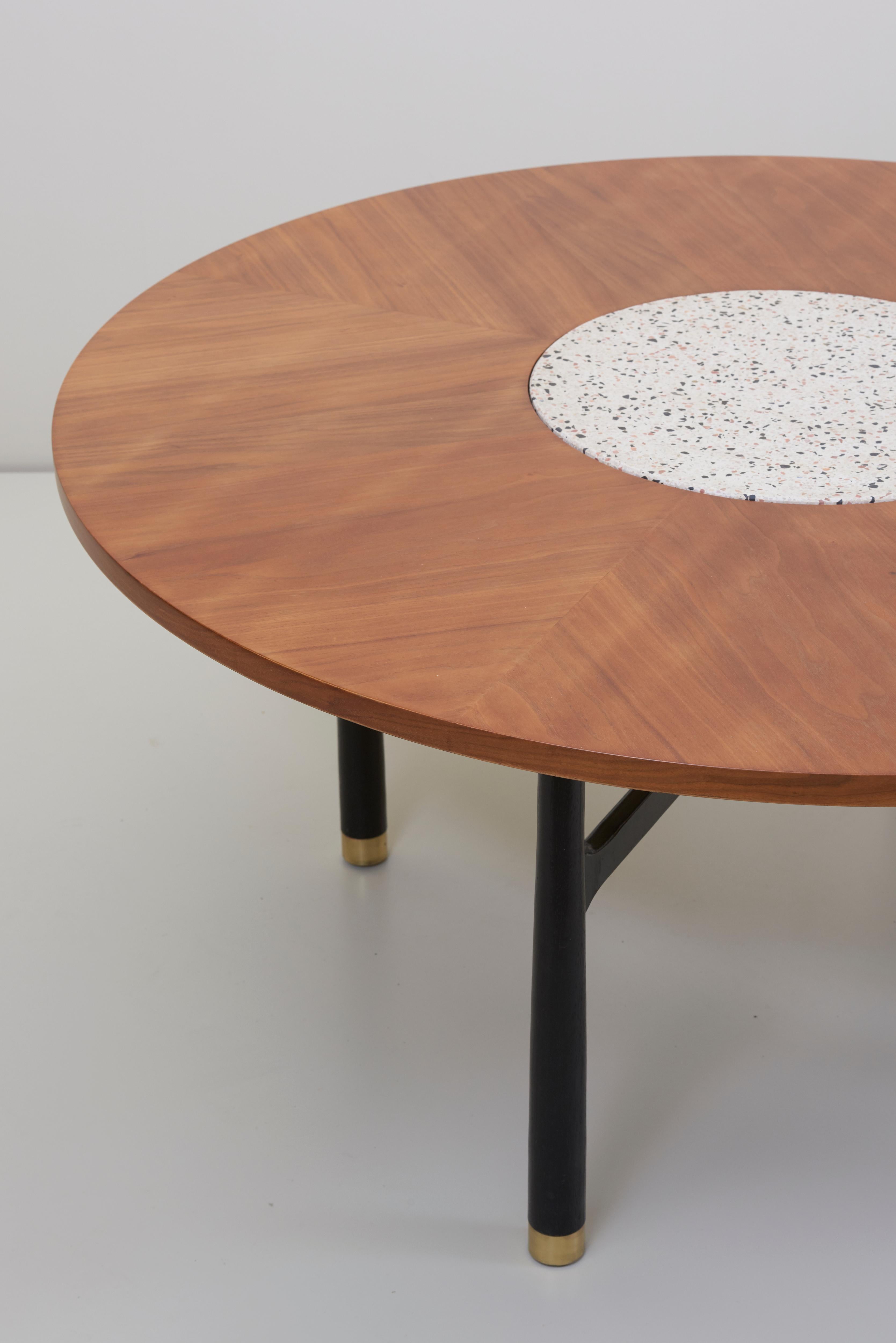 Huge Harvey Probber-Tisch aus Nussbaum und Terrazzo-Marmor im Angebot 1