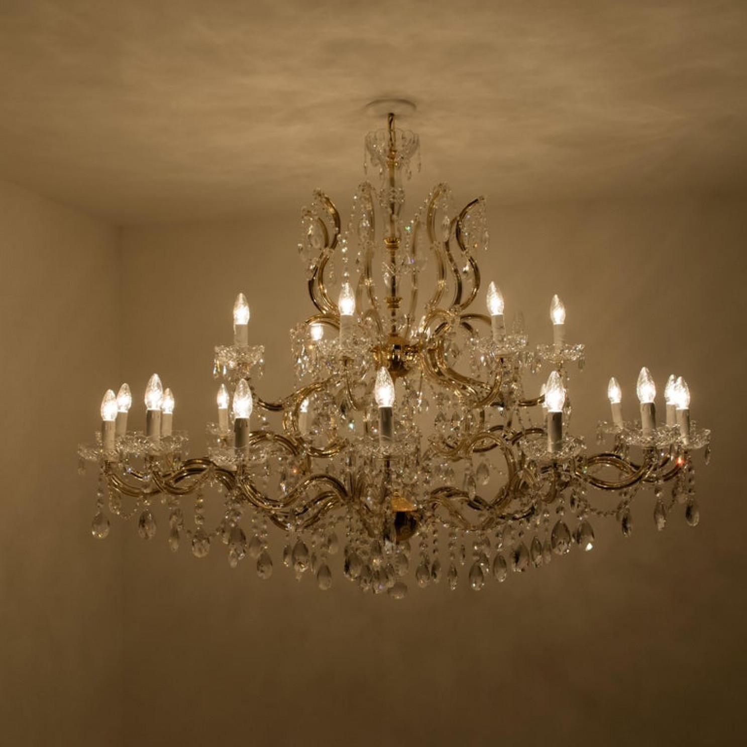Huge High-End XXL Maria Theresa Gold Plated Swarovski Chandelier For Sale 7