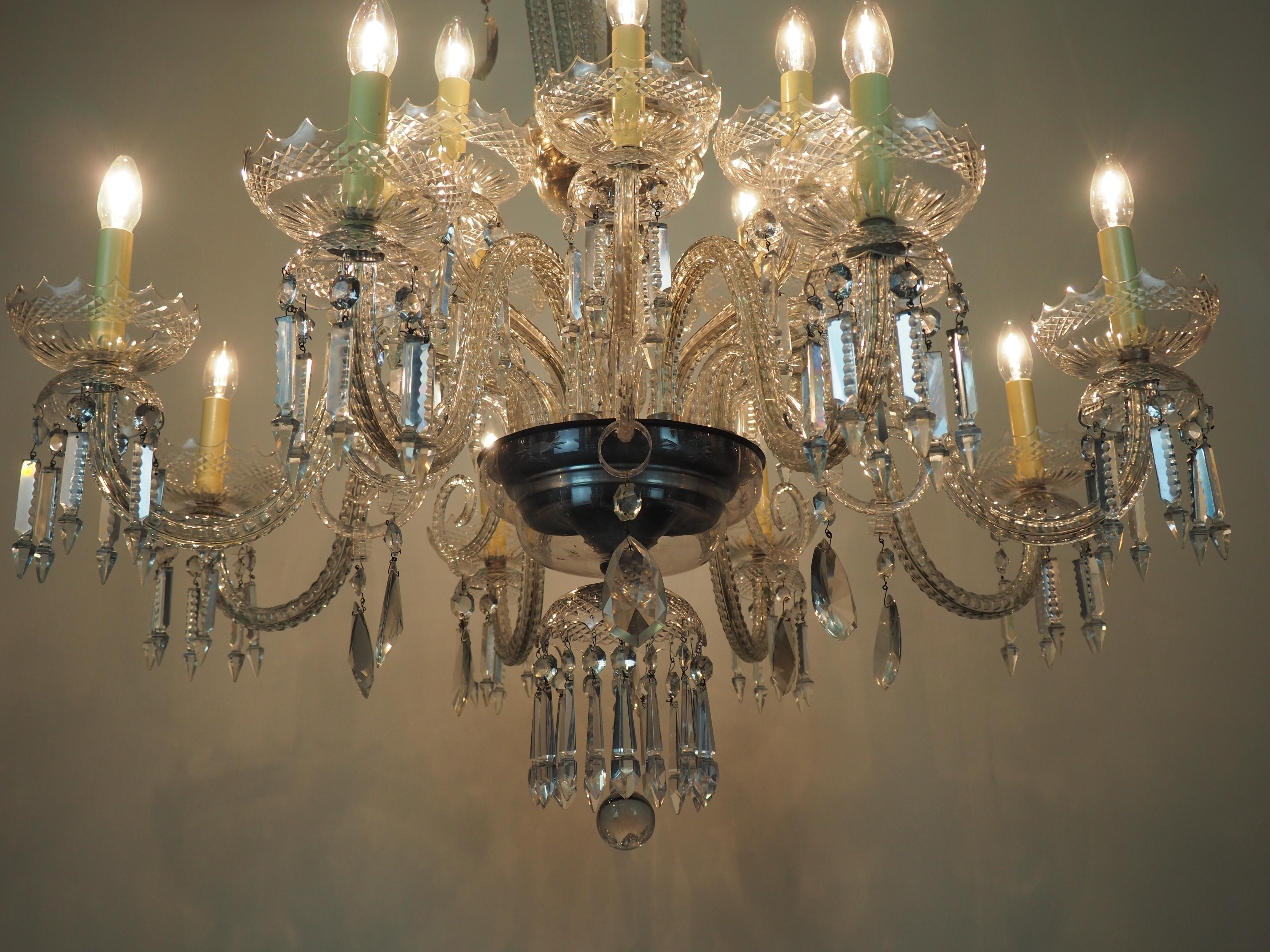 Stupefacente  Lampadario a 16 luci in cristallo di Murano, circa 1920 in vendita 8