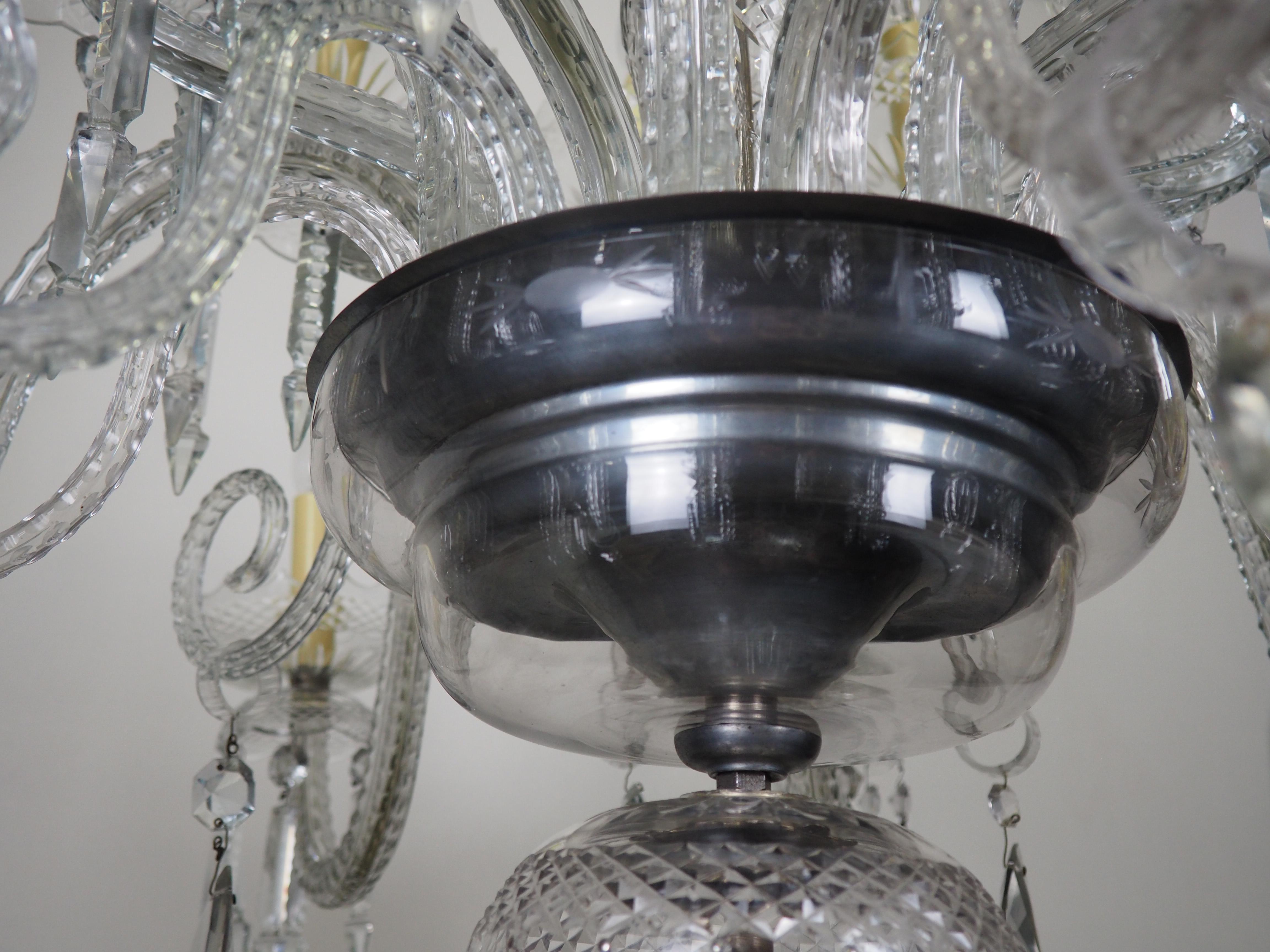 Inizio XX secolo Stupefacente  Lampadario a 16 luci in cristallo di Murano, circa 1920 in vendita