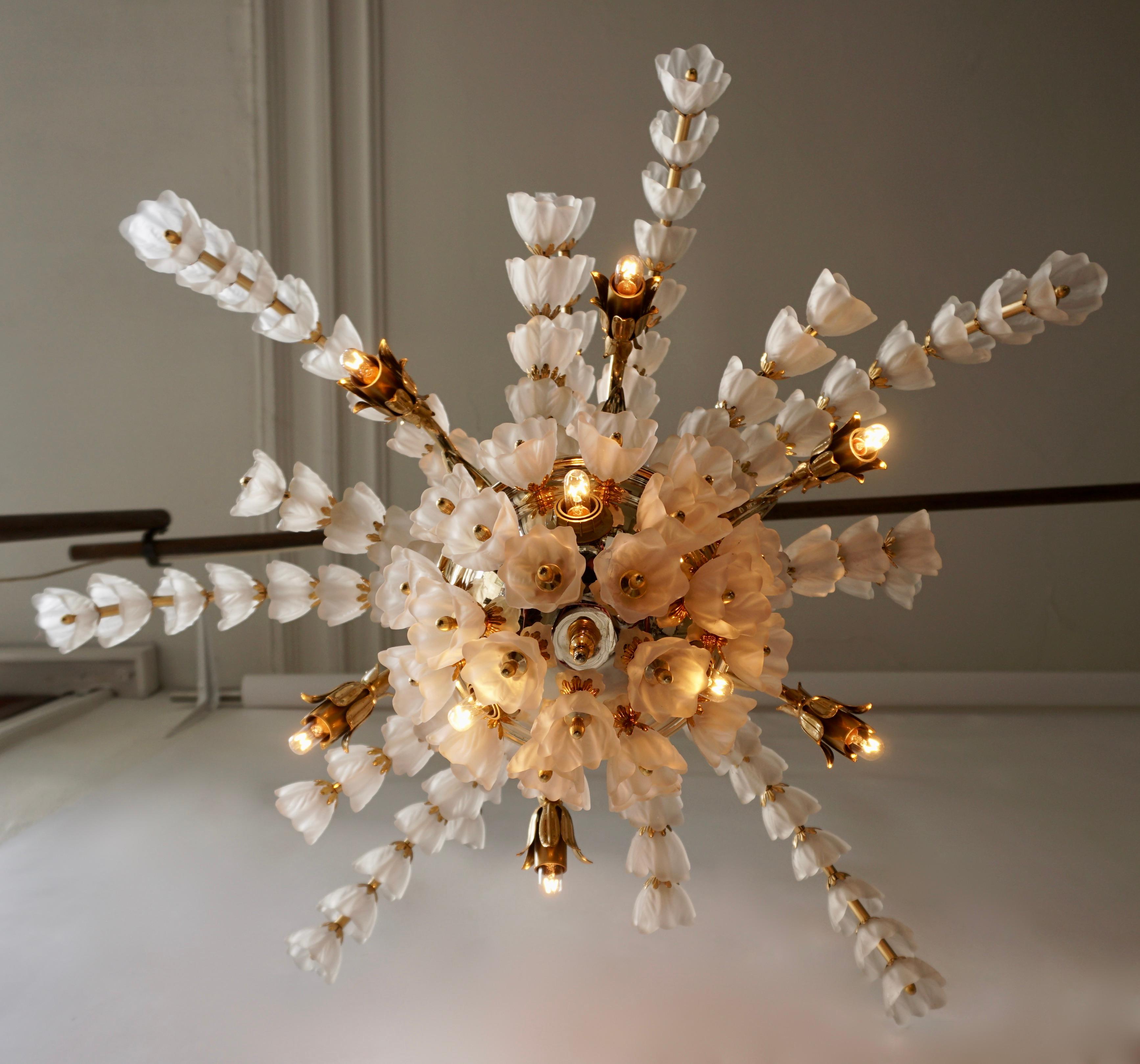 Hollywood Regency Huge Italian Chandelier in Brass with 159 Murano Glass Flowers