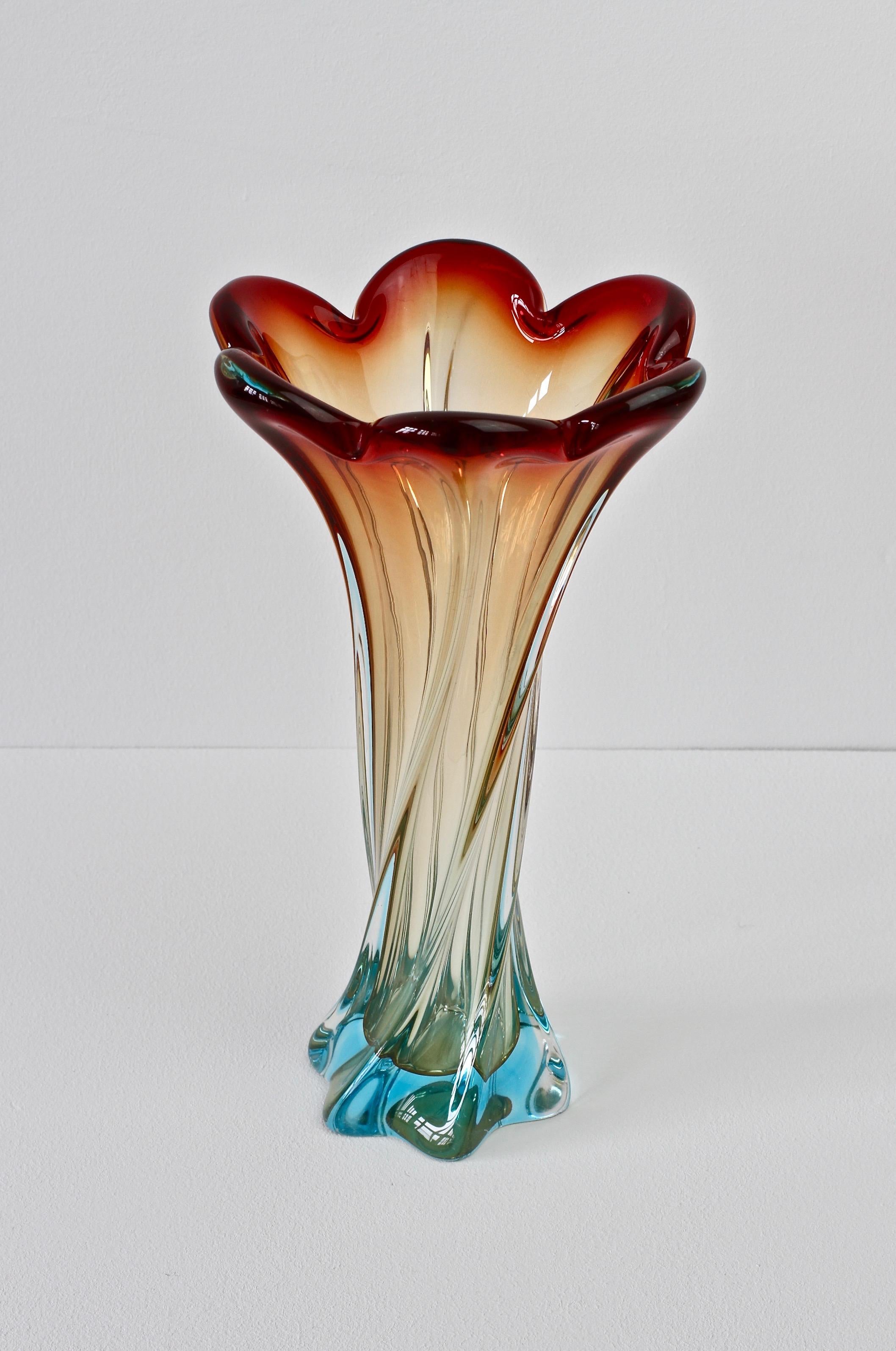 20th Century Huge Italian Vintage Mid-Century Murano Style Twisted Glass Vase circa 1950s