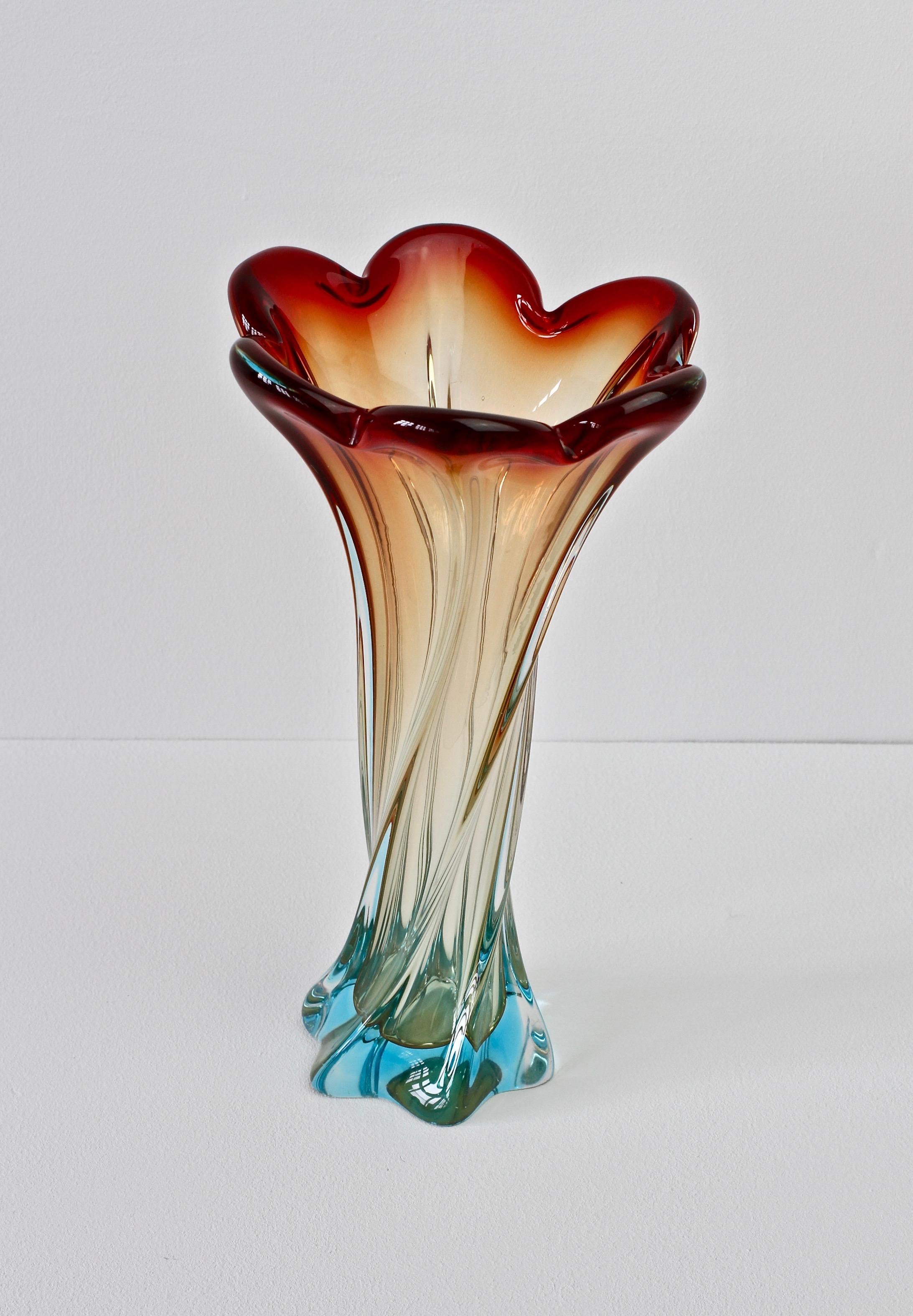 Huge Italian Vintage Mid-Century Murano Style Twisted Glass Vase circa 1950s 1