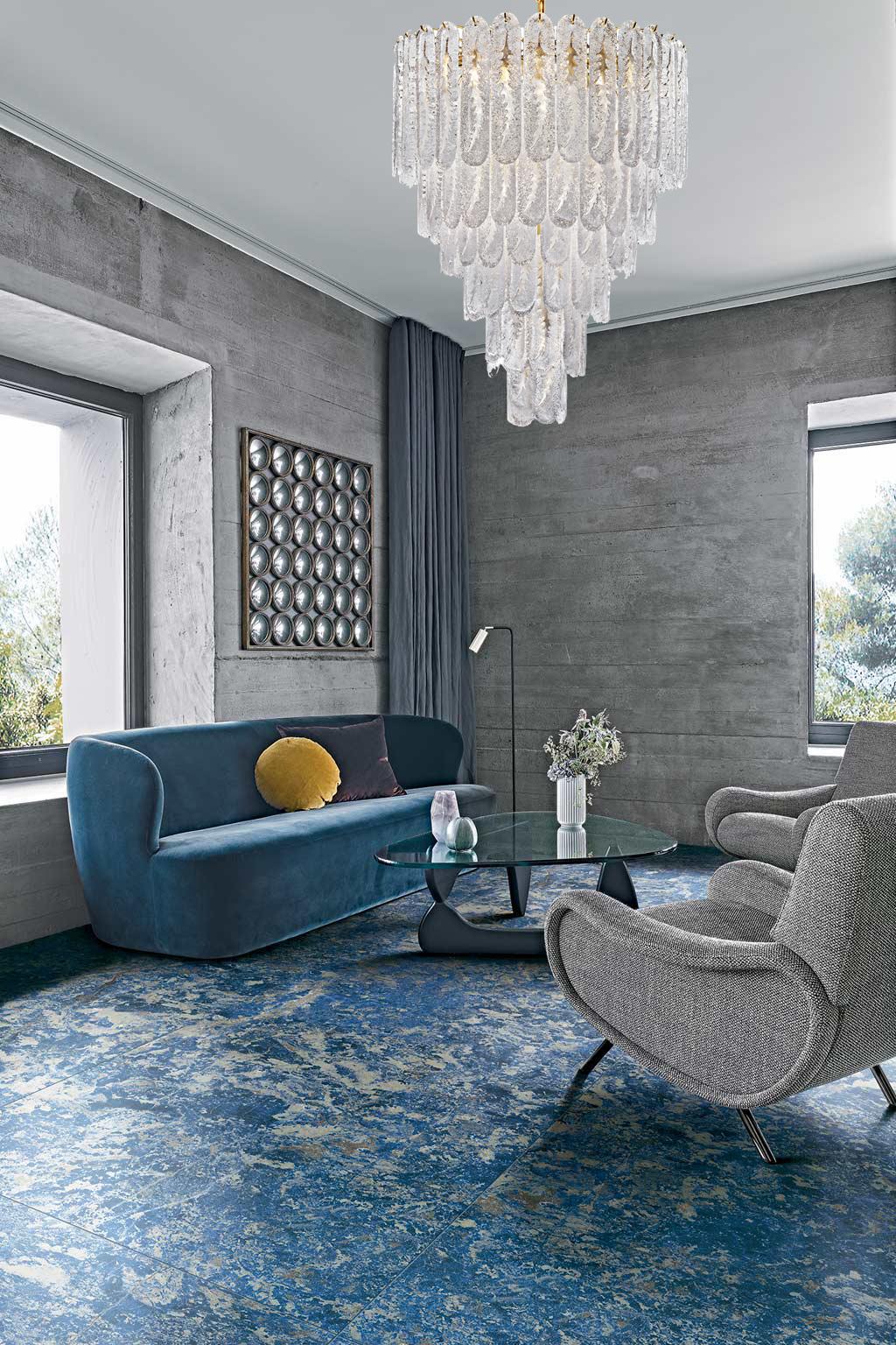 Striking  large Italian Murano glass chandelier made with numerous amazing pine glass pendants.
Available also a pair. 
Winter collection by Veneziani Arte.

Dimensions: 55.10 inches (140 cm) height with chain; 31 inches (80 cm) height without