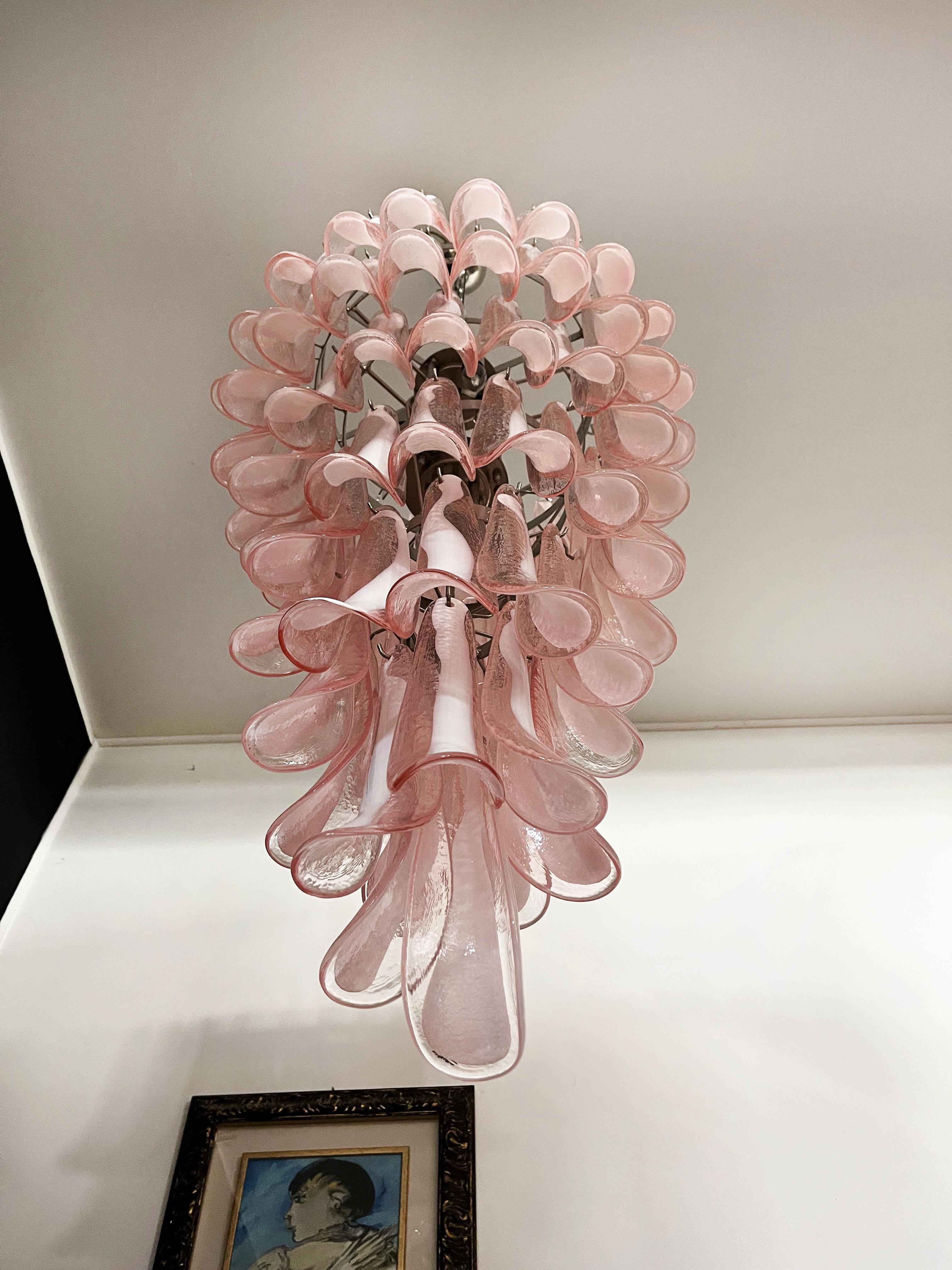 Huge Italian Murano Glass Spiral Chandelier, 83 Pink Glass Petals For Sale 11