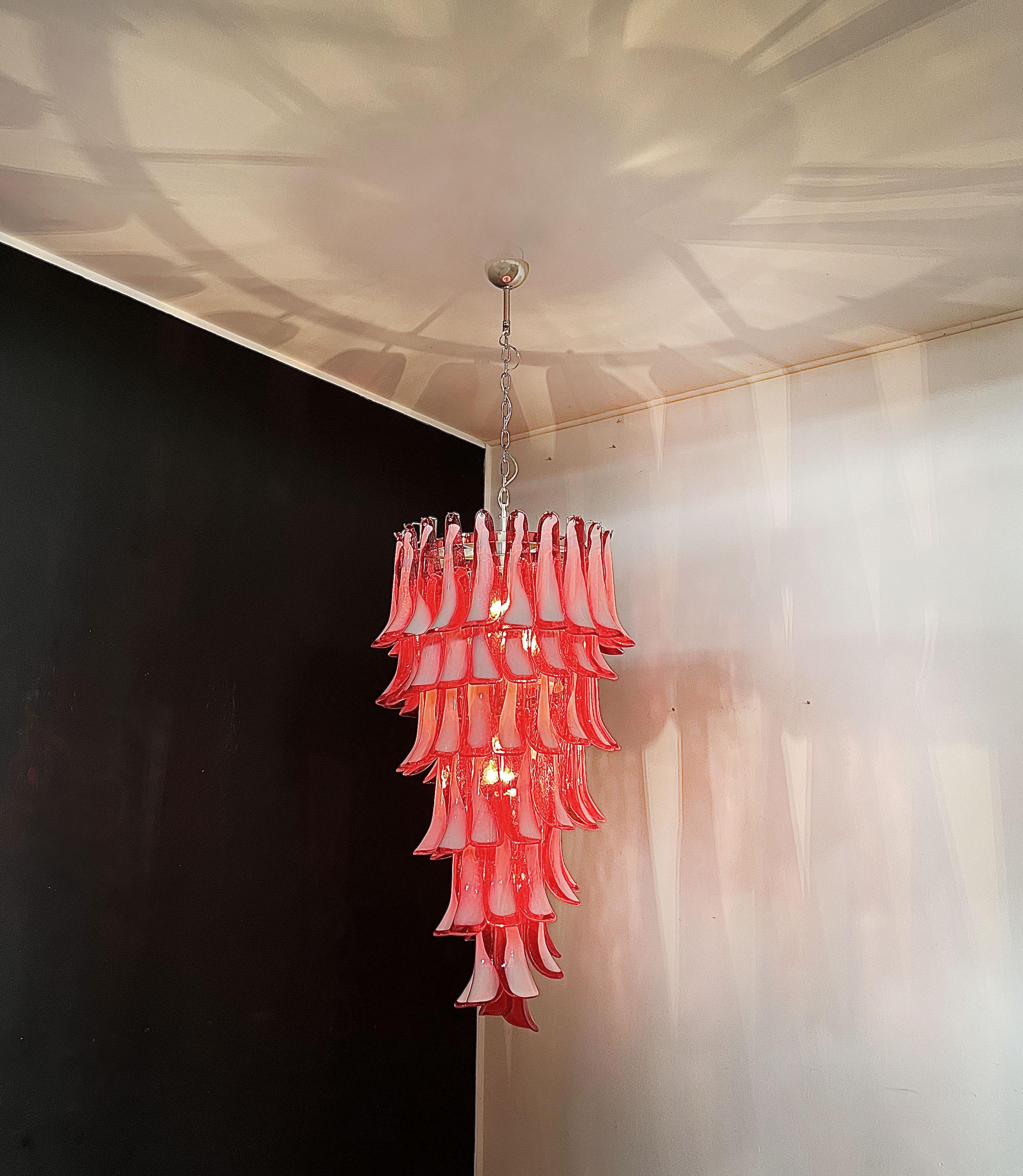 Huge Italian Murano Glass Spiral Chandelier, 83 Pink Glass Petals For Sale 13