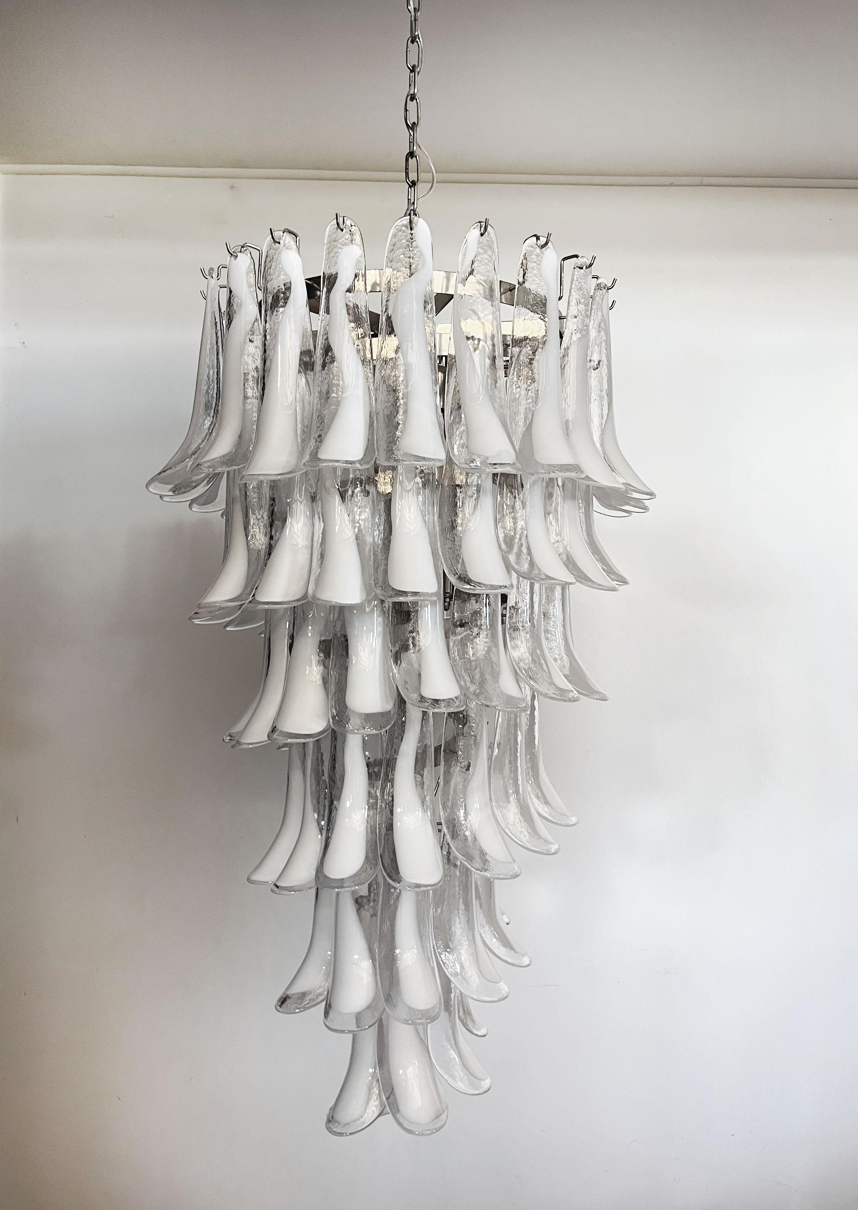 Mid-Century Modern Huge Italian Murano Glass Spiral Chandelier, 83 White Glass Petals For Sale