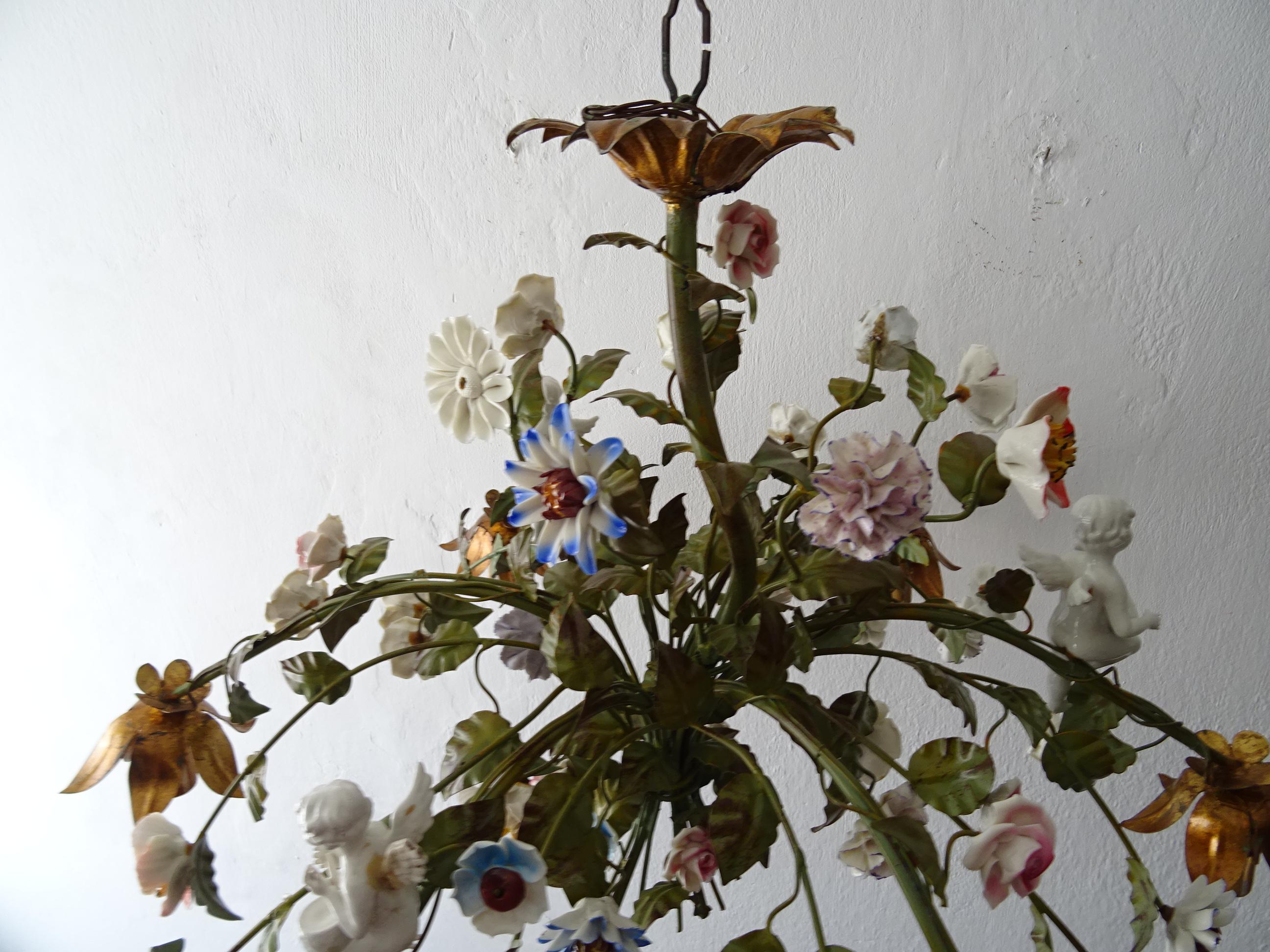Huge Italian Tole Porcelain Flowers & Cherubs Polychrome Chandelier, circa 1870 6