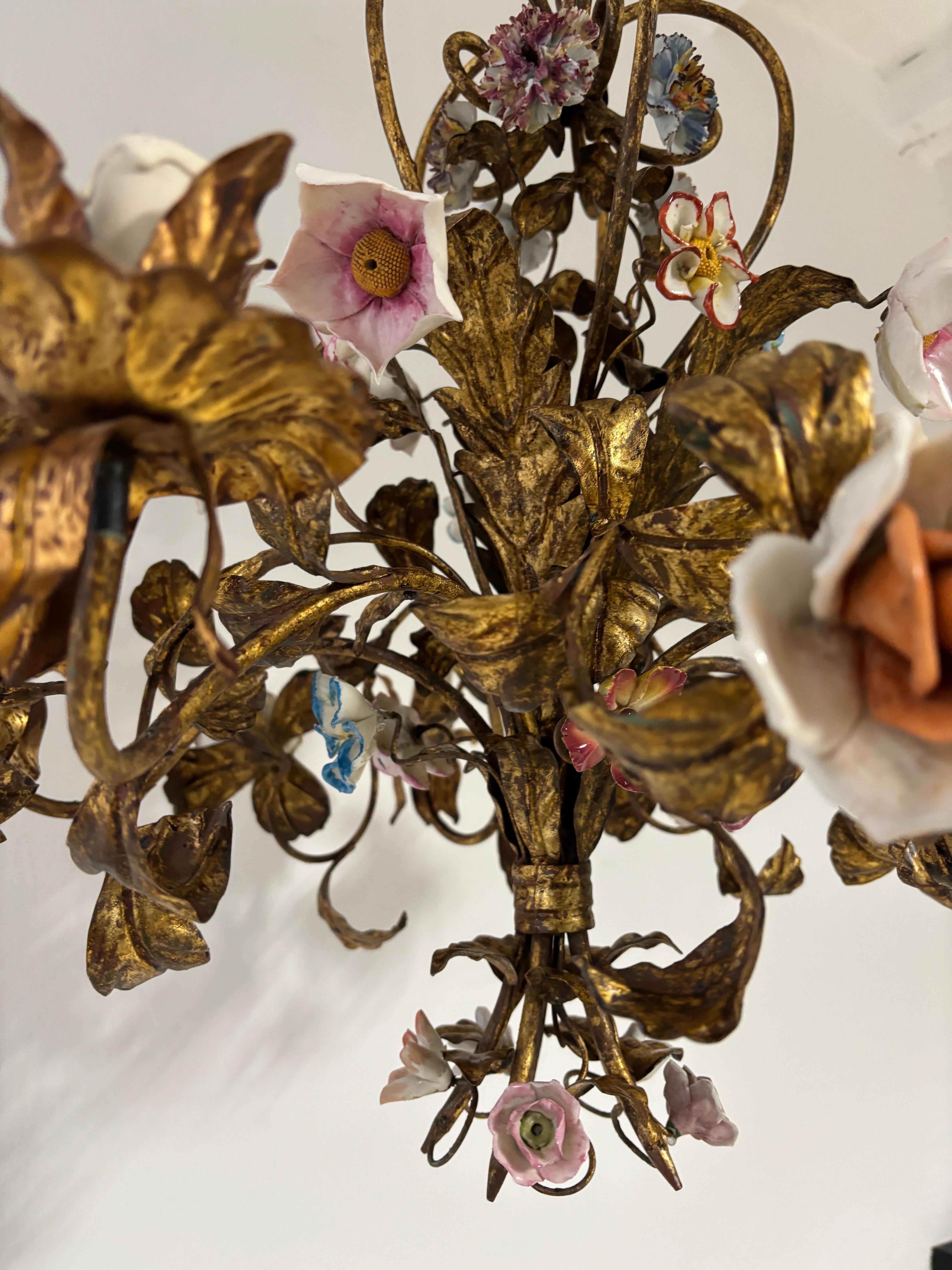 Huge Italian Tole Porcelain Flowers Polychrome Chandelier, circa 1870 Bouquet 8