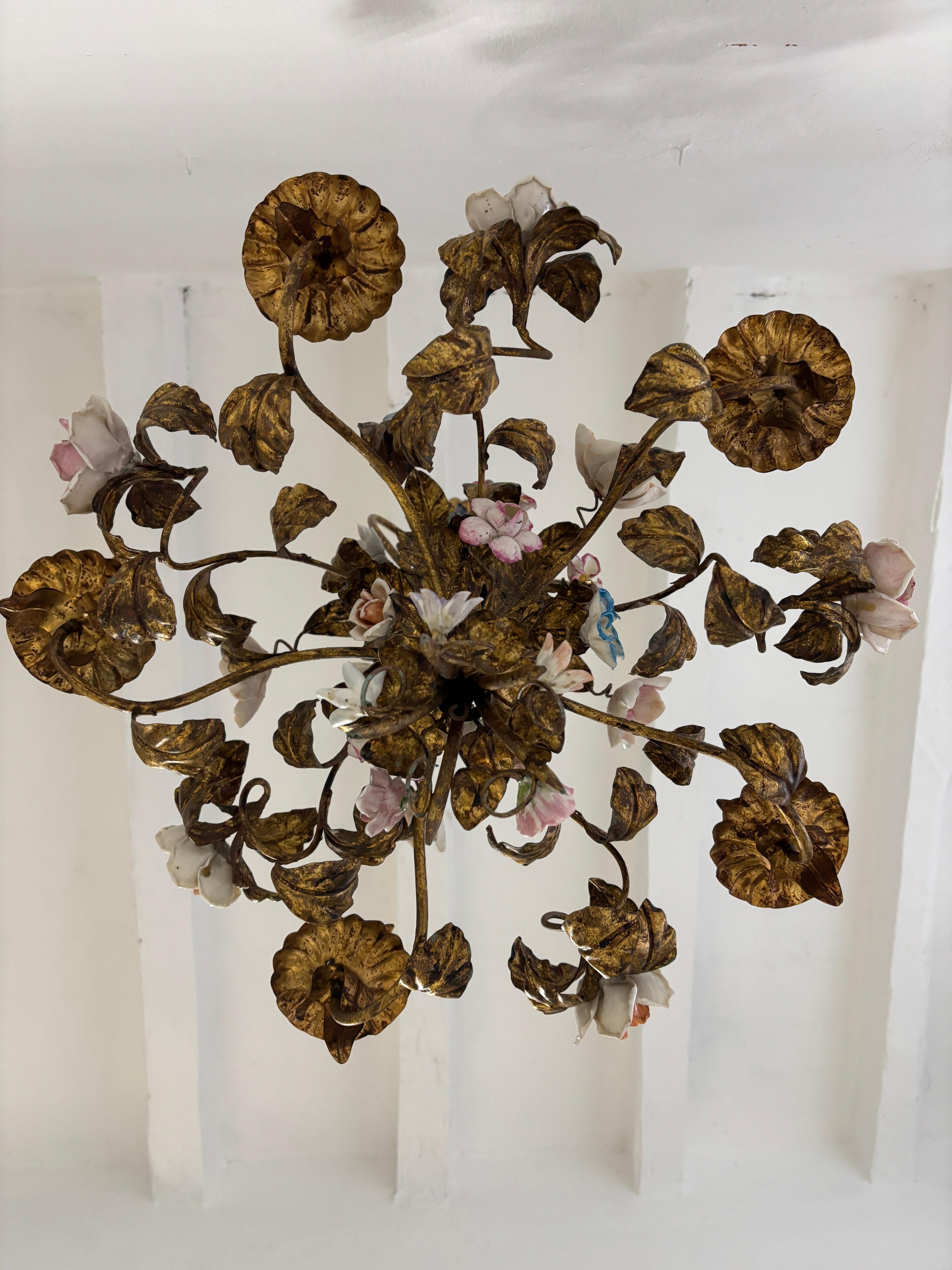 Huge Italian Tole Porcelain Flowers Polychrome Chandelier, circa 1870 Bouquet 9