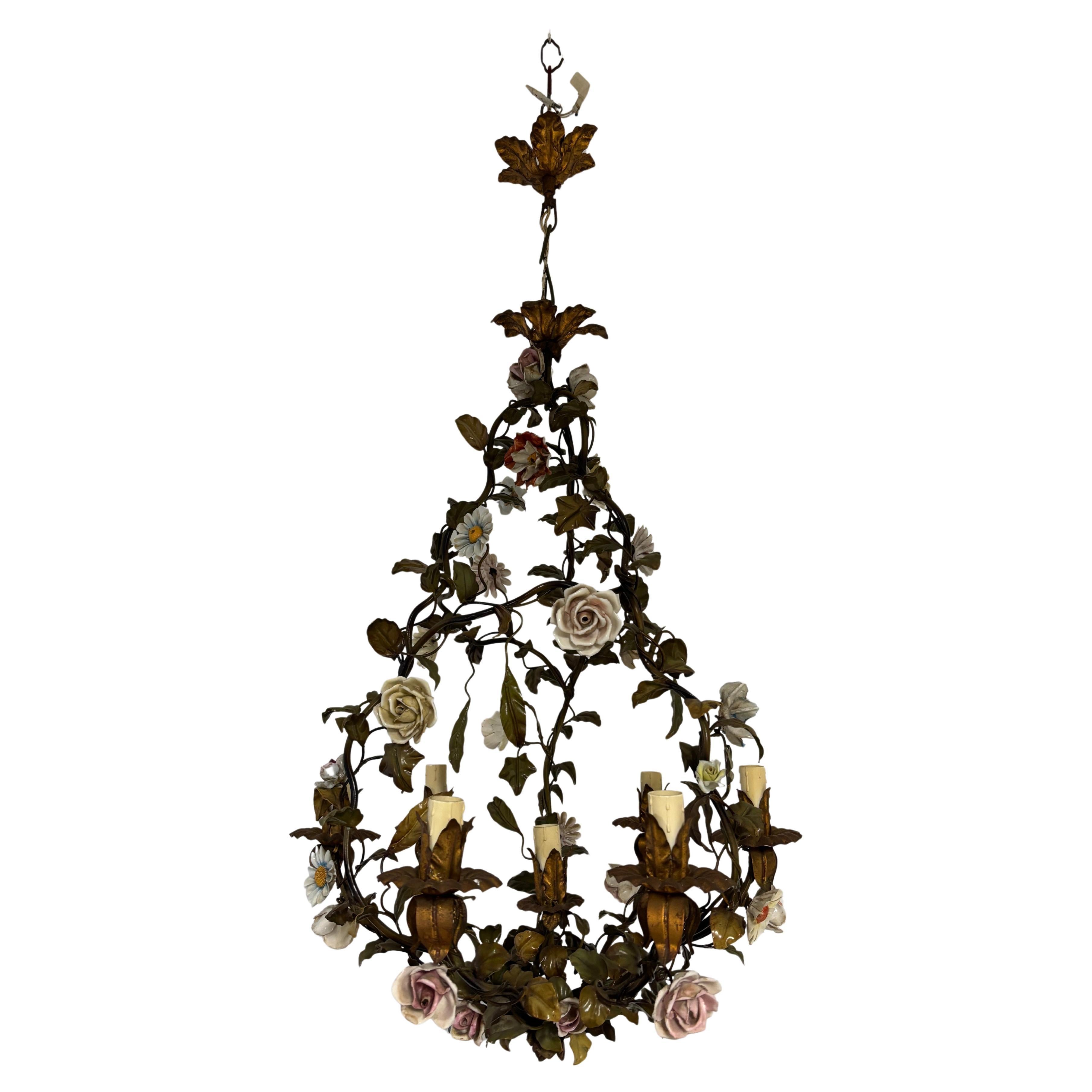 Huge Italian Tole Porcelain Flowers Polychrome Chandelier, circa 1870 Rare 1of2