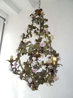Huge Italian Tole Porcelain Flowers Polychrome Chandelier, circa 1870 Rare