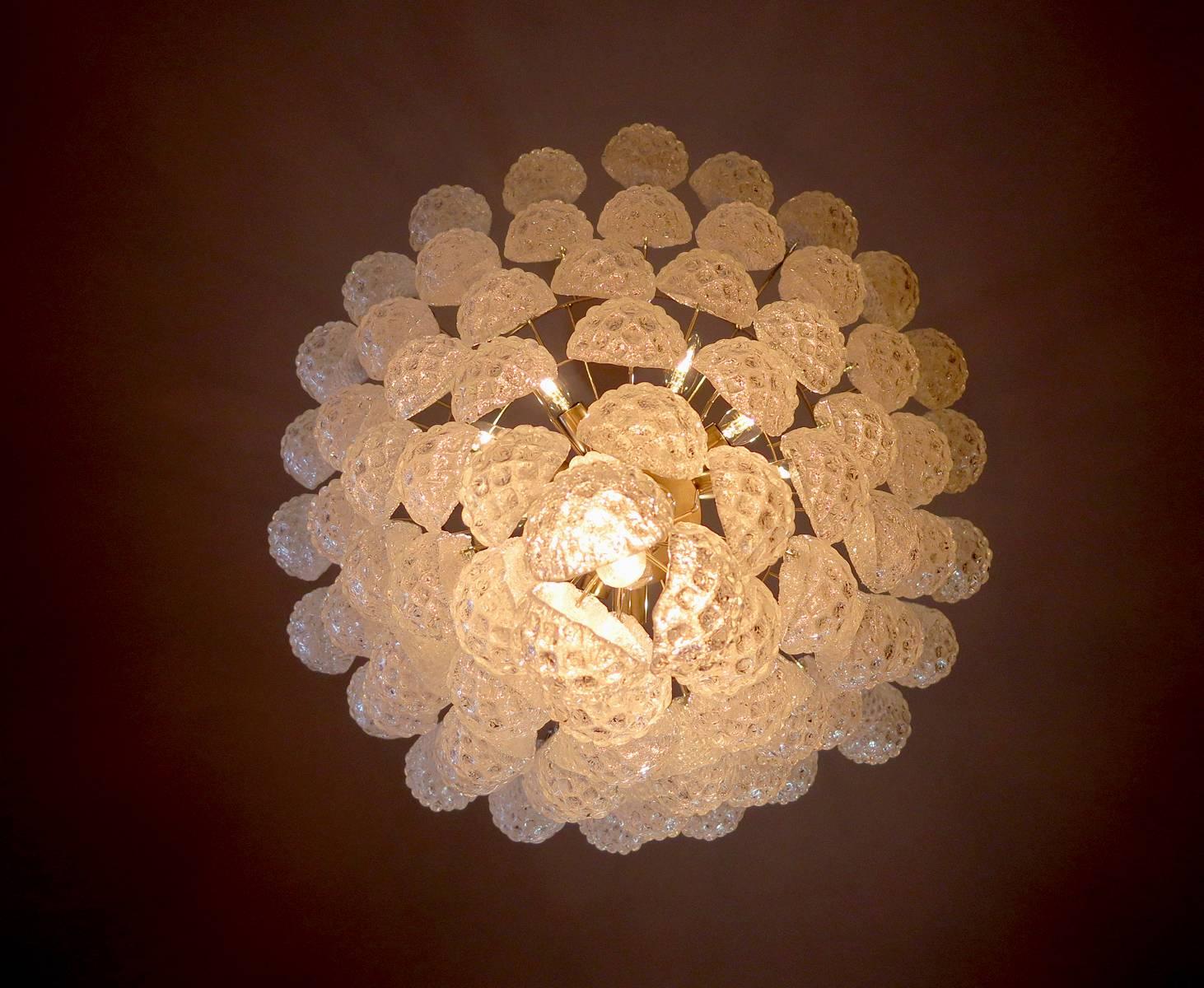 Late 20th Century Huge Italian vintage Murano glass chandelier - 75 glass petals drop