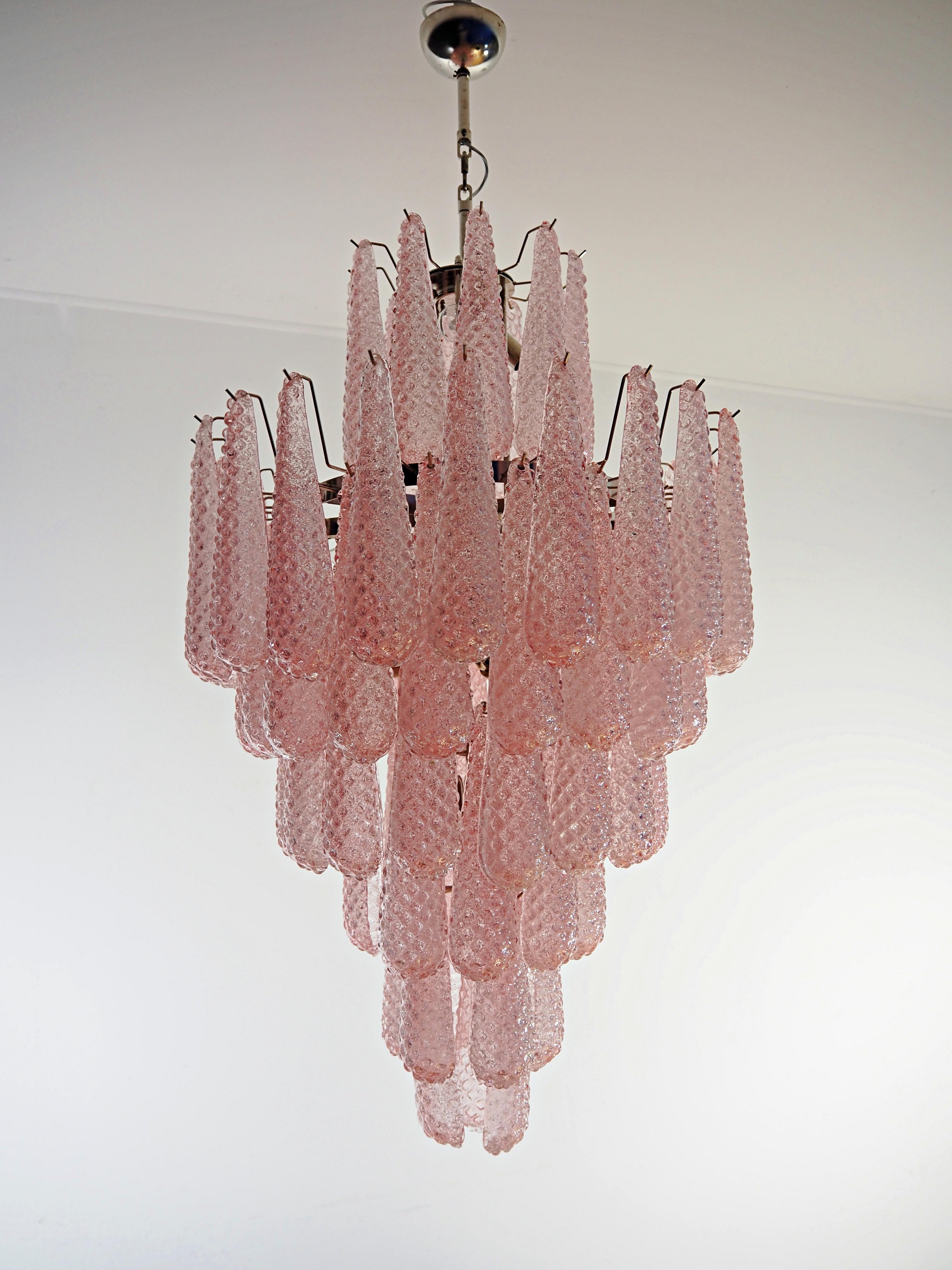 Huge Italian vintage Murano glass chandelier - 85 glass PINK petals drop For Sale 7