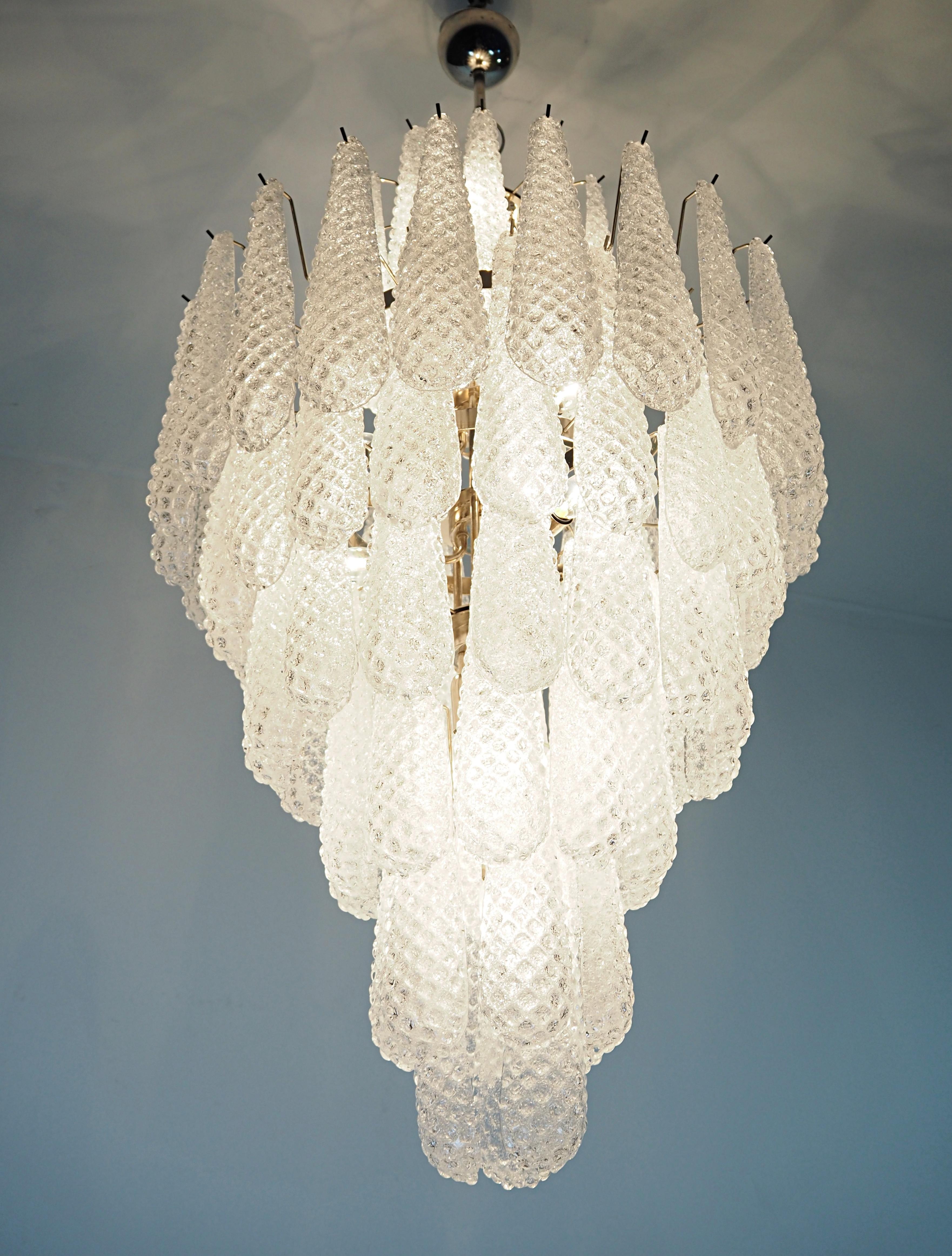 Huge Italian vintage Murano glass chandelier - 85 glass transparent petals drop For Sale 6