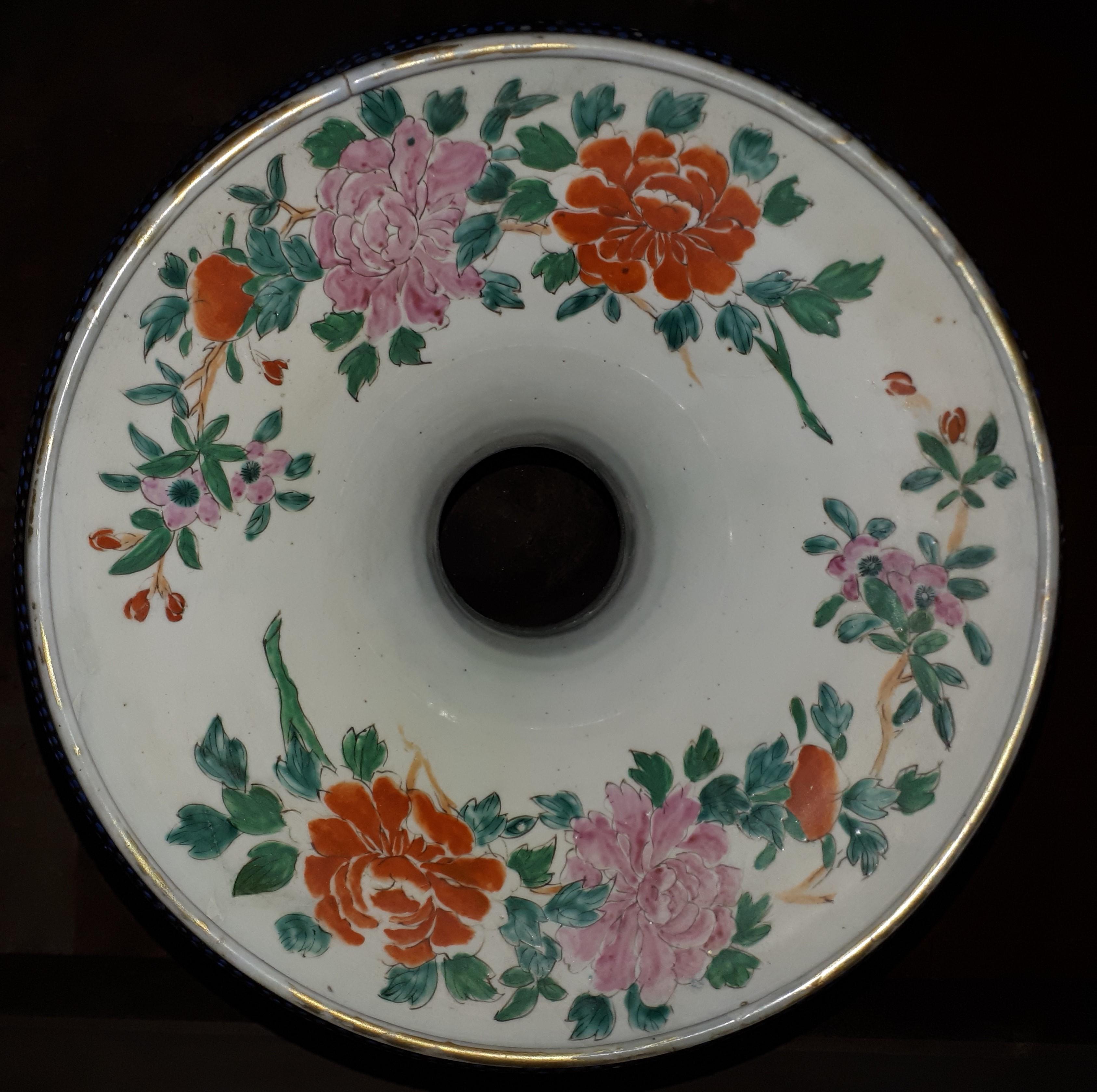 Huge japanese Arita porcelain vase with Imari samurai design, Japan Meiji period For Sale 7