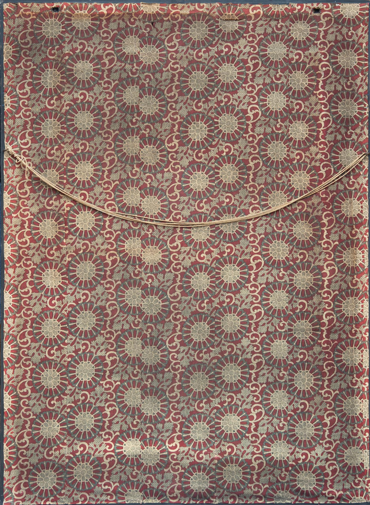 Große japanische Seiden-Textil-Kose im Flug aus Seide   (19. Jahrhundert) im Angebot