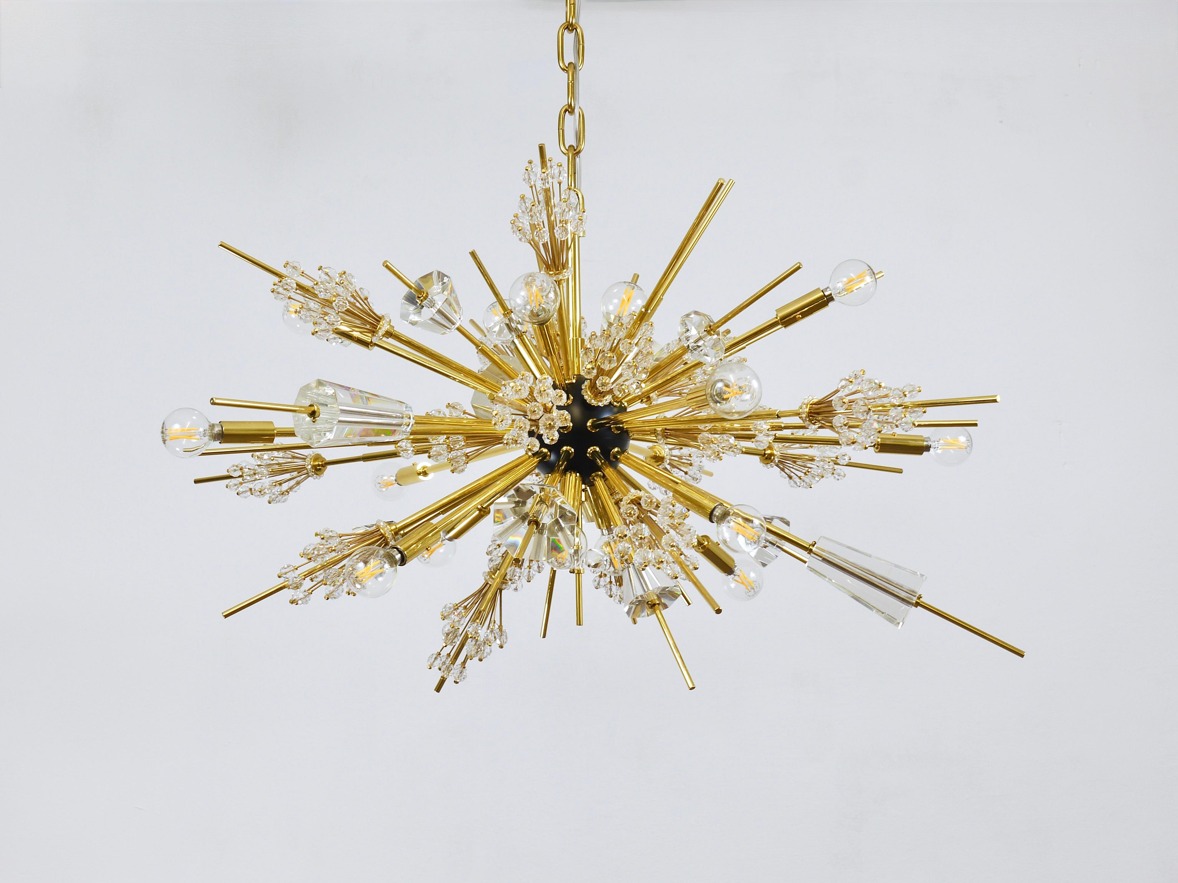 I.L.A. Lobmeyr Metropolitan Opera Sputnik Cristal Brass Met Chandelier Vienne en vente 5