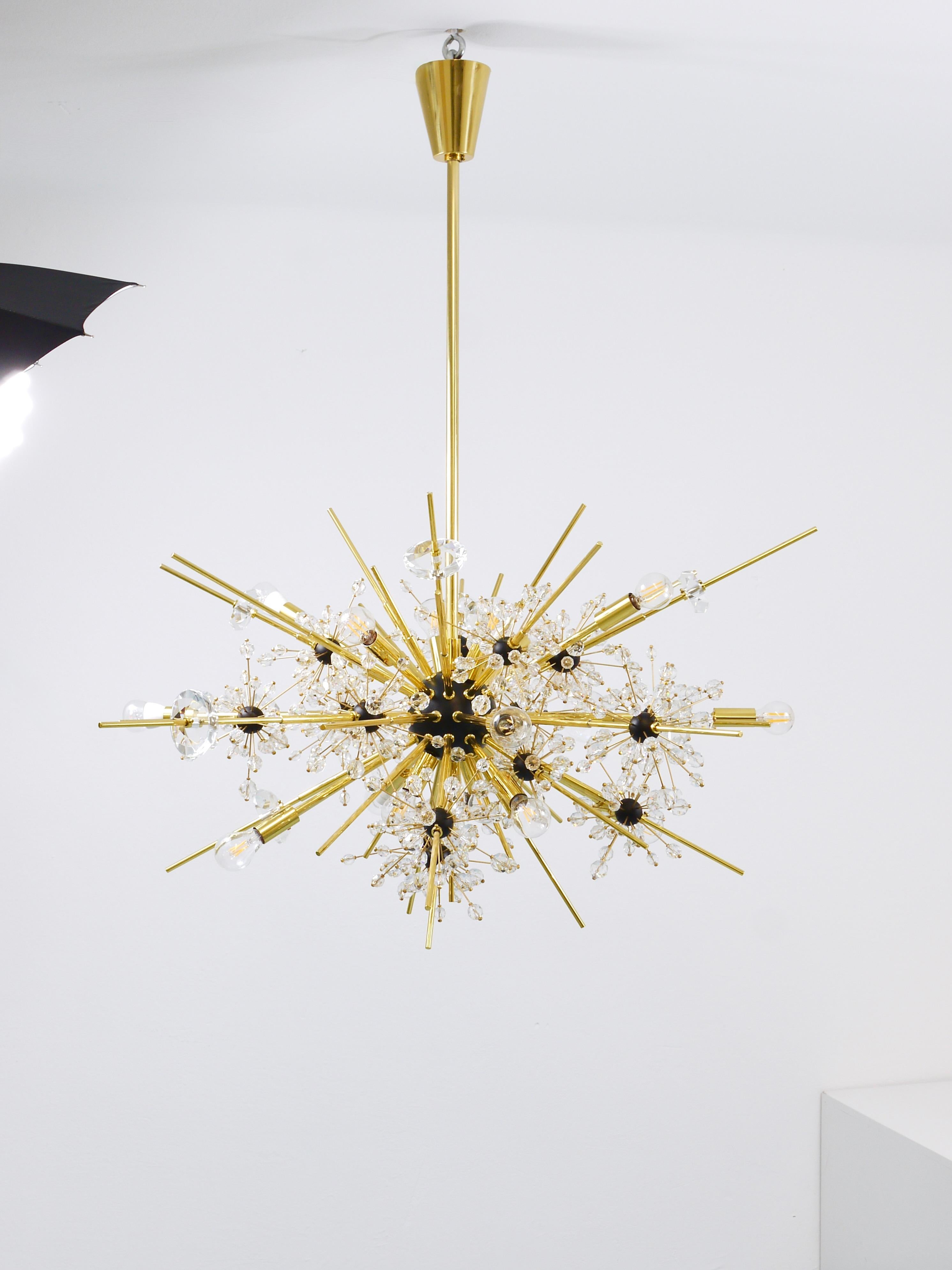 Riesiger J.L. Lobmeyr Metropolitan Opera Sputnik Kristall Messing Met Kronleuchter Wien im Angebot 6