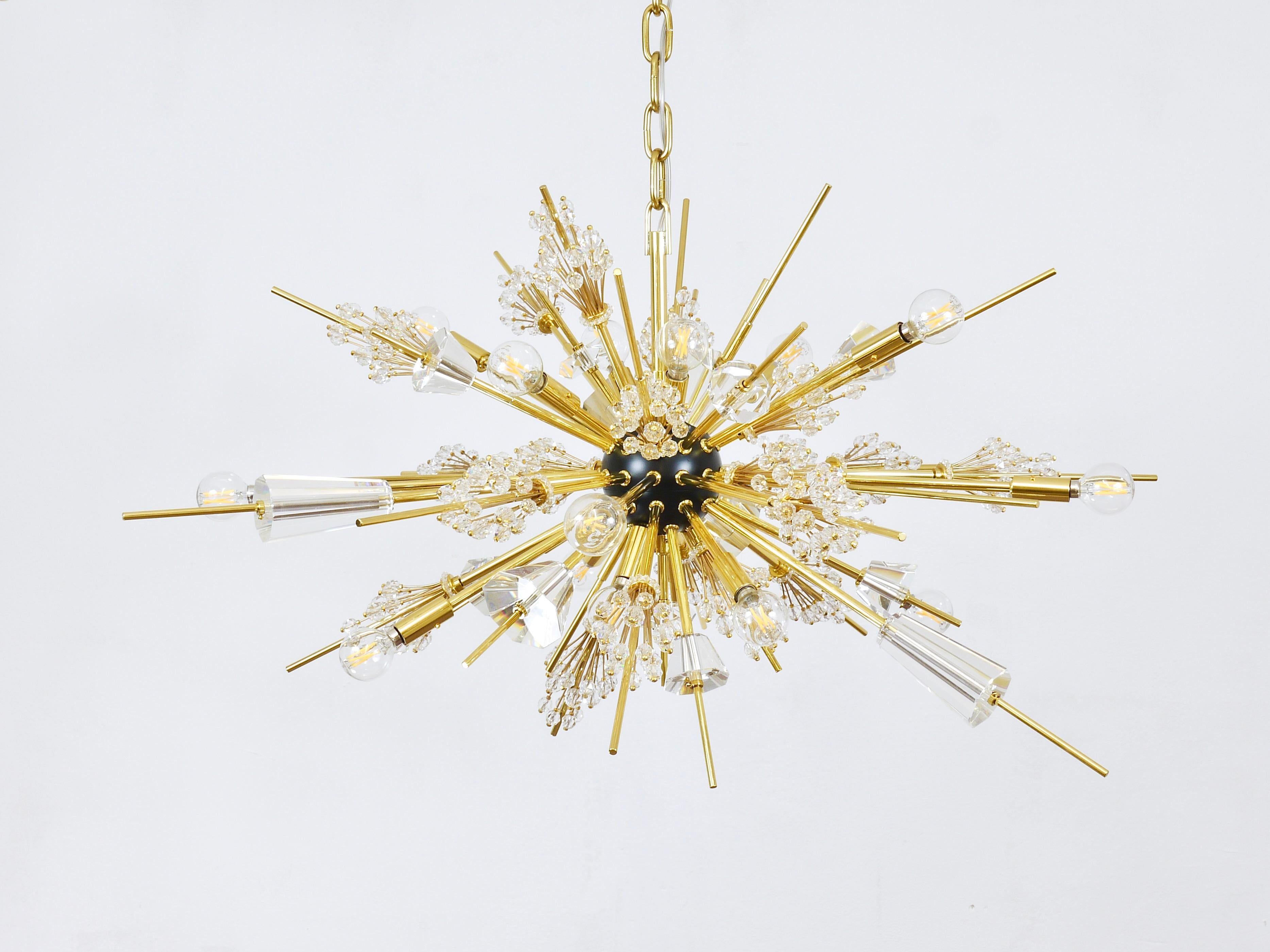 I.L.A. Lobmeyr Metropolitan Opera Sputnik Cristal Brass Met Chandelier Vienne en vente 7