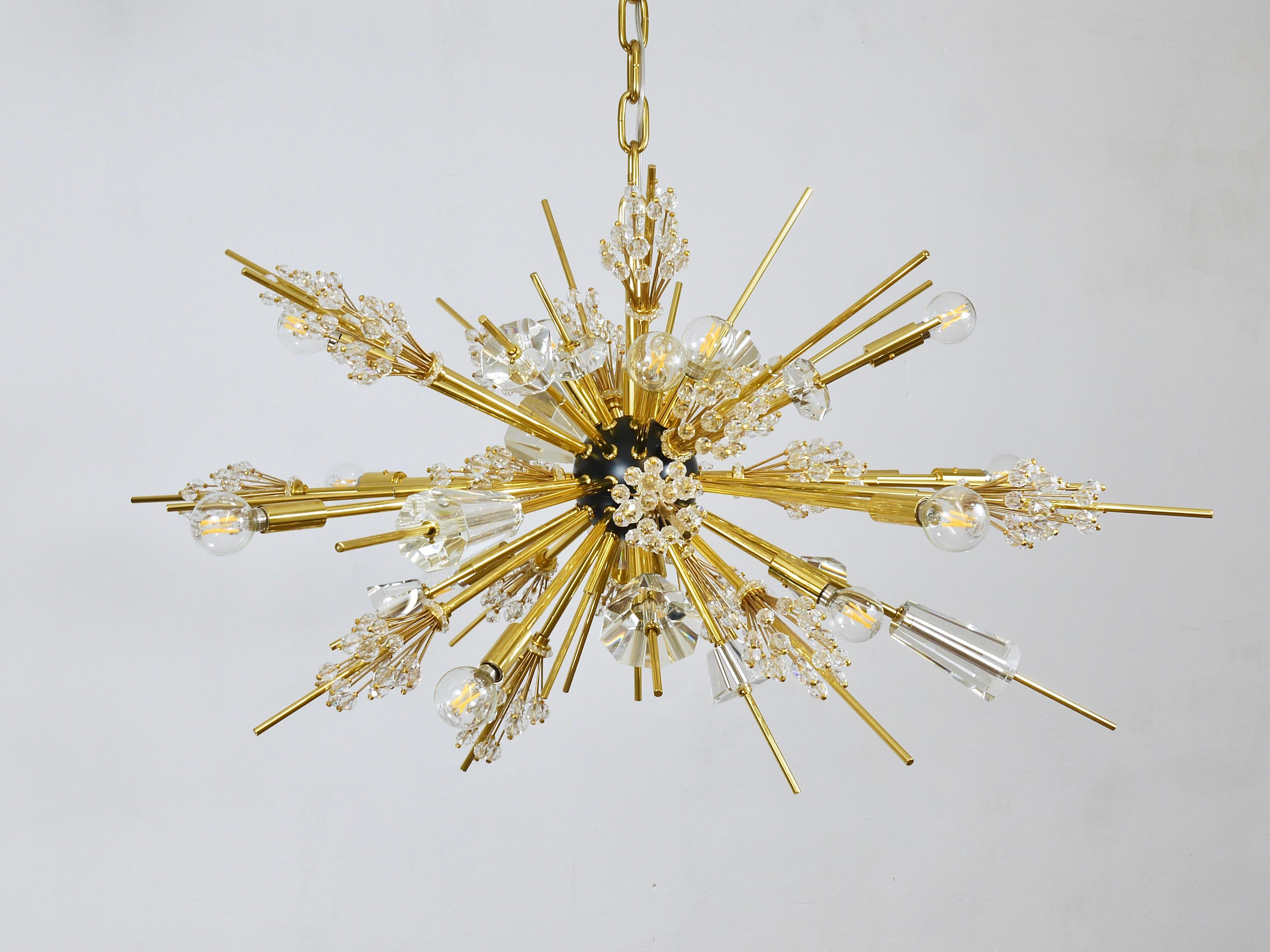 I.L.A. Lobmeyr Metropolitan Opera Sputnik Cristal Brass Met Chandelier Vienne en vente 9