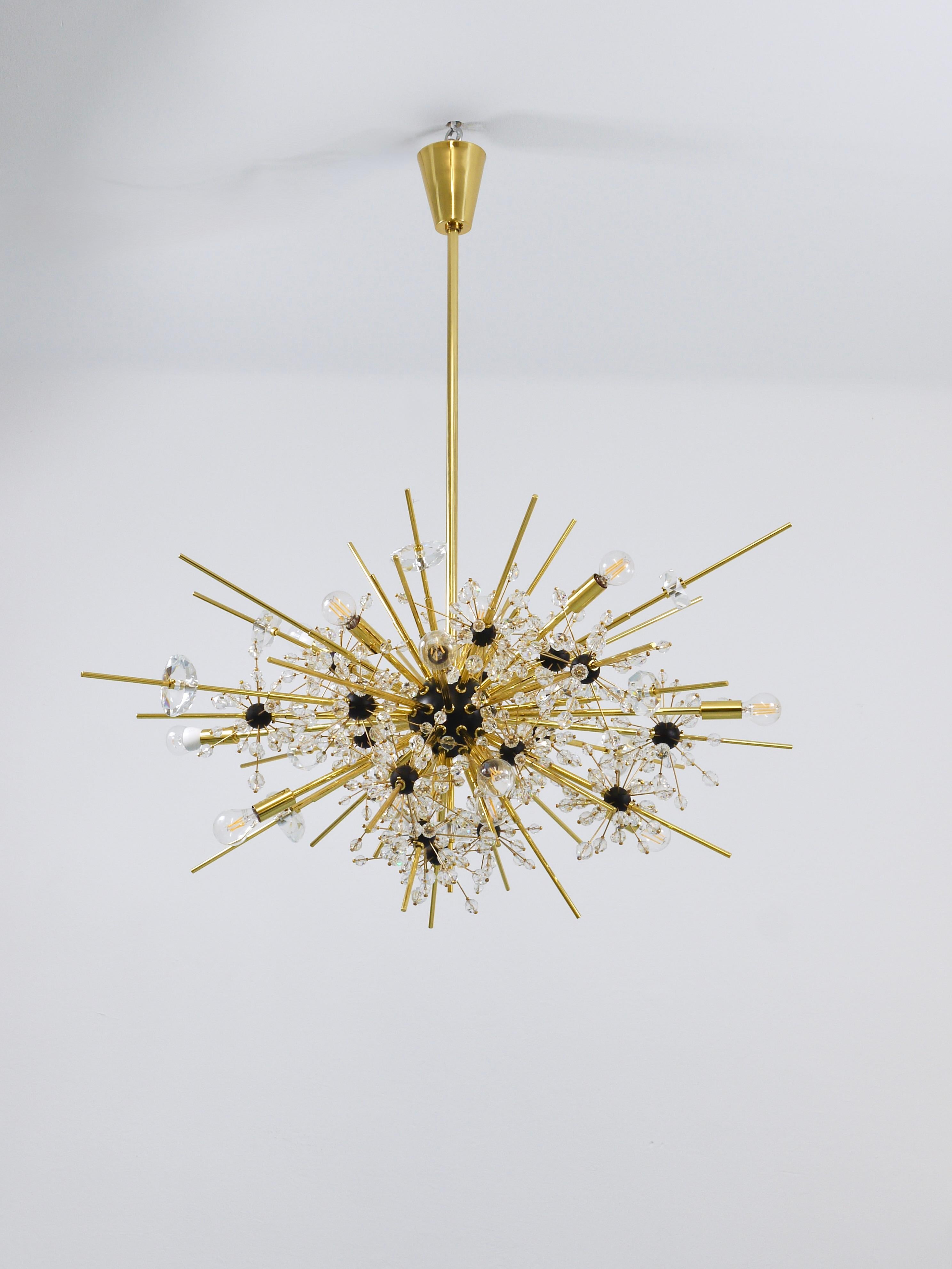 Riesiger J.L. Lobmeyr Metropolitan Opera Sputnik Kristall Messing Met Kronleuchter Wien im Angebot 12