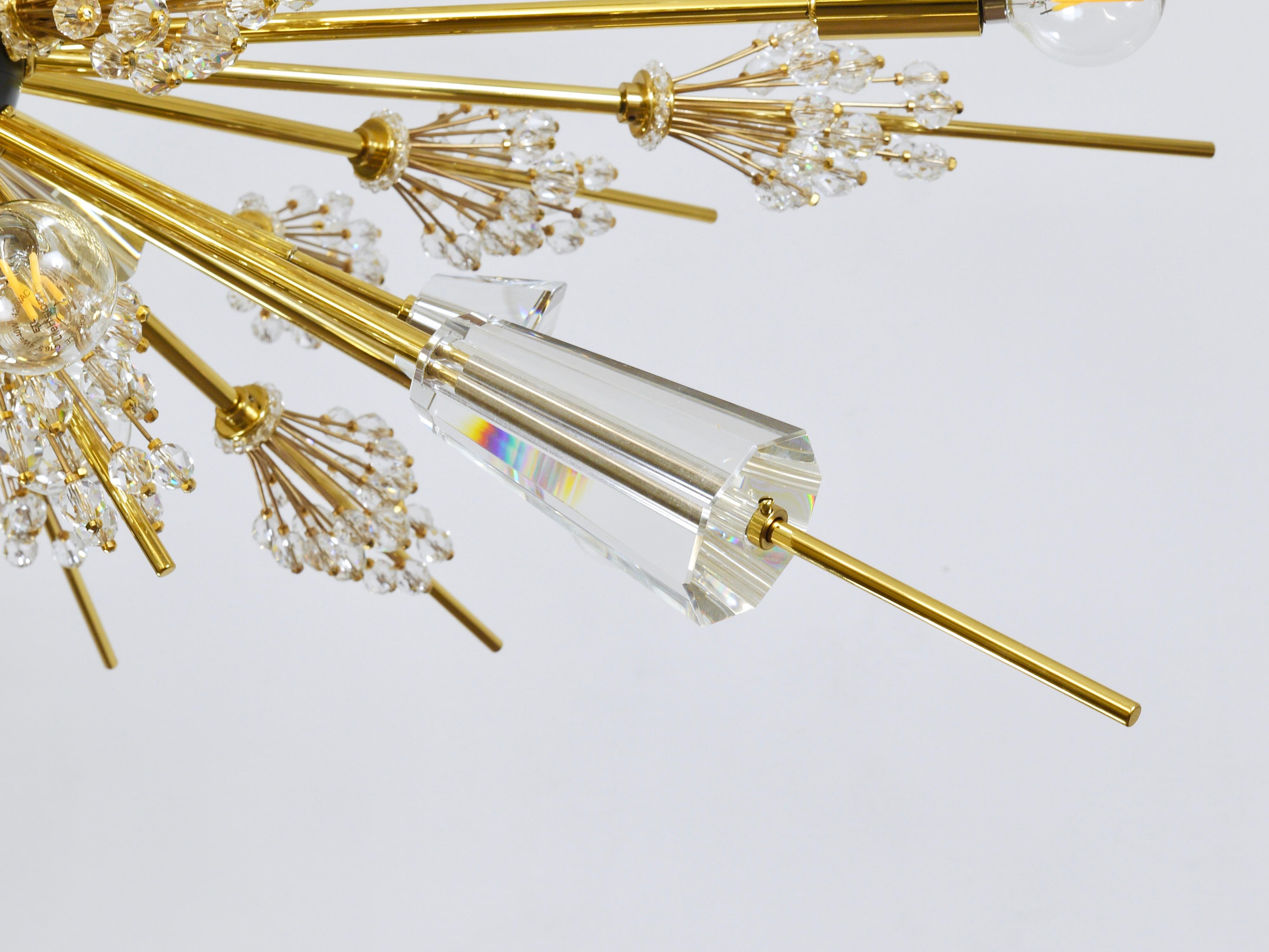 I.L.A. Lobmeyr Metropolitan Opera Sputnik Cristal Brass Met Chandelier Vienne Bon état - En vente à Vienna, AT