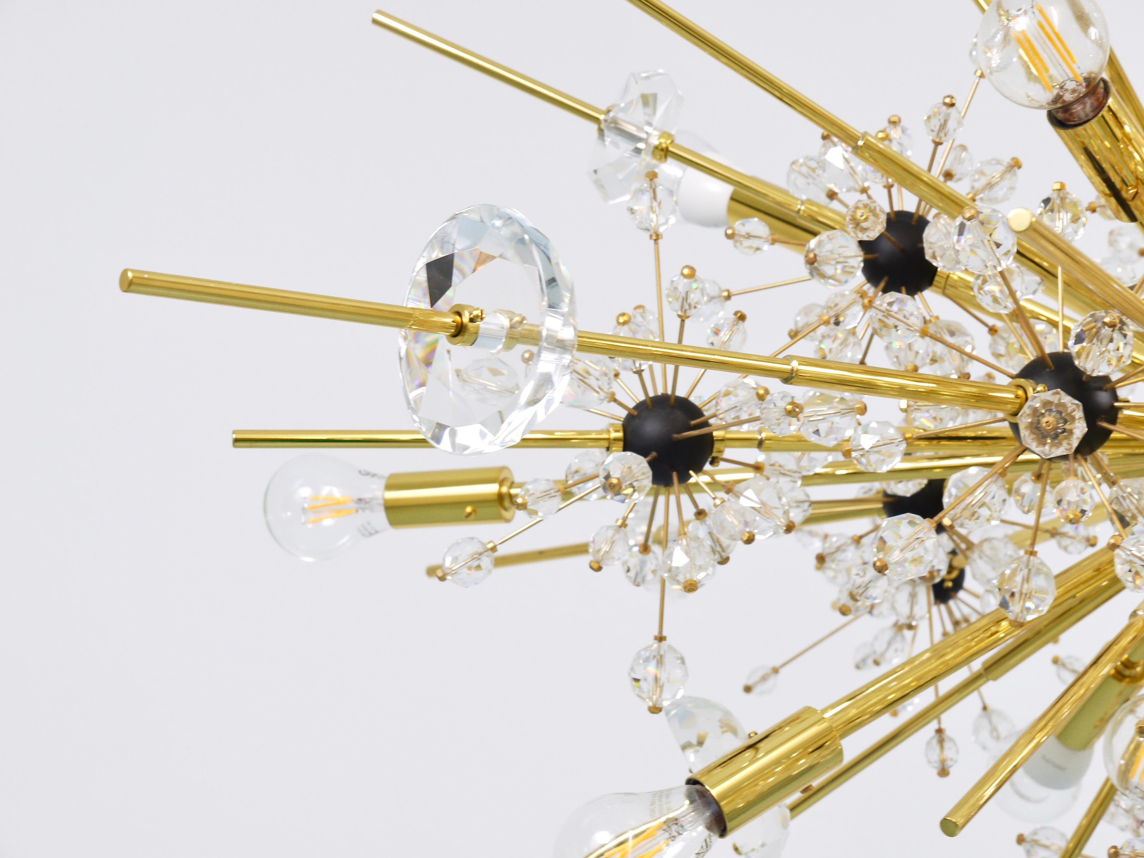 Riesiger J.L. Lobmeyr Metropolitan Opera Sputnik Kristall Messing Met Kronleuchter Wien (20. Jahrhundert) im Angebot