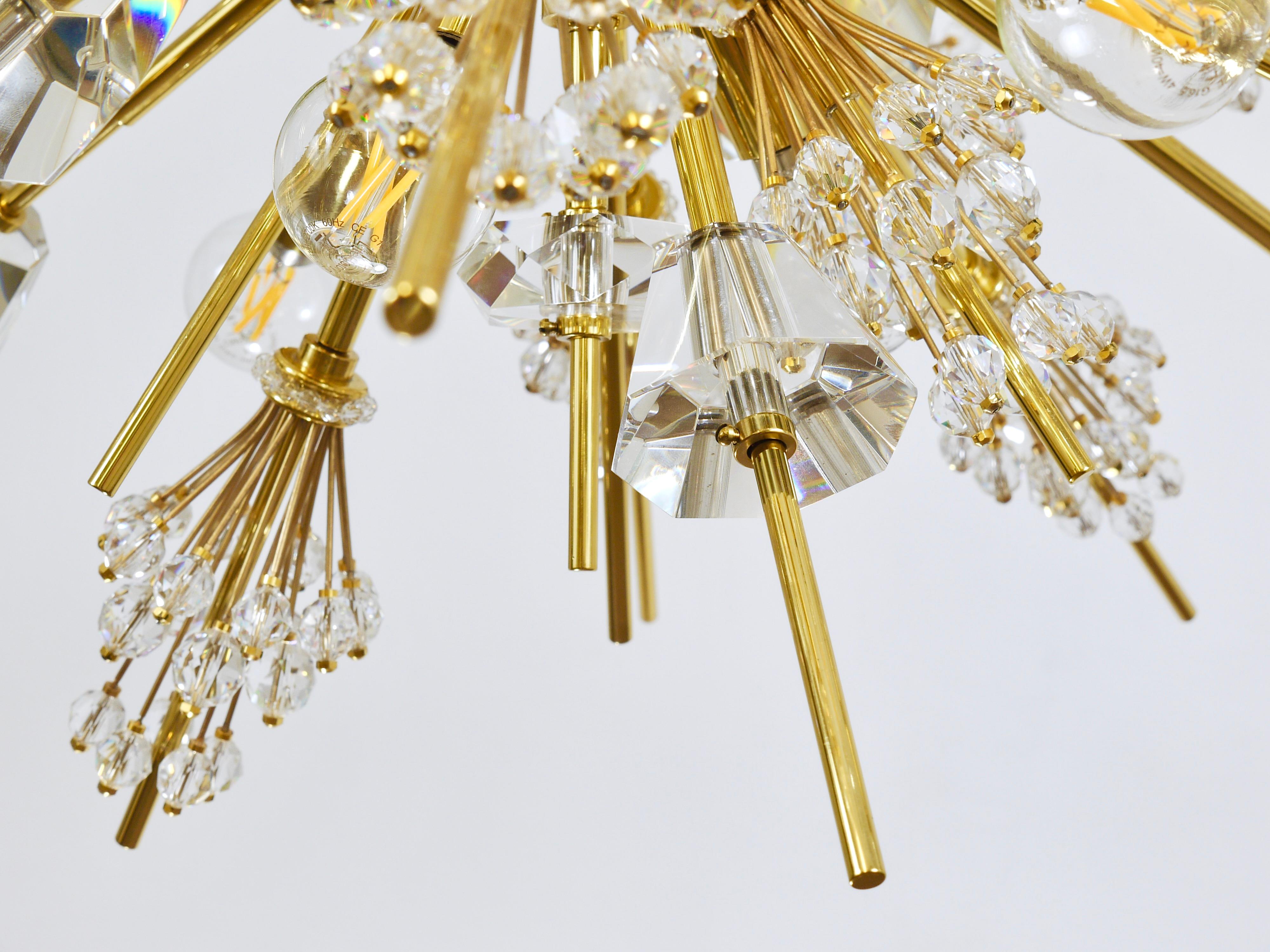 I.L.A. Lobmeyr Metropolitan Opera Sputnik Cristal Brass Met Chandelier Vienne en vente 1