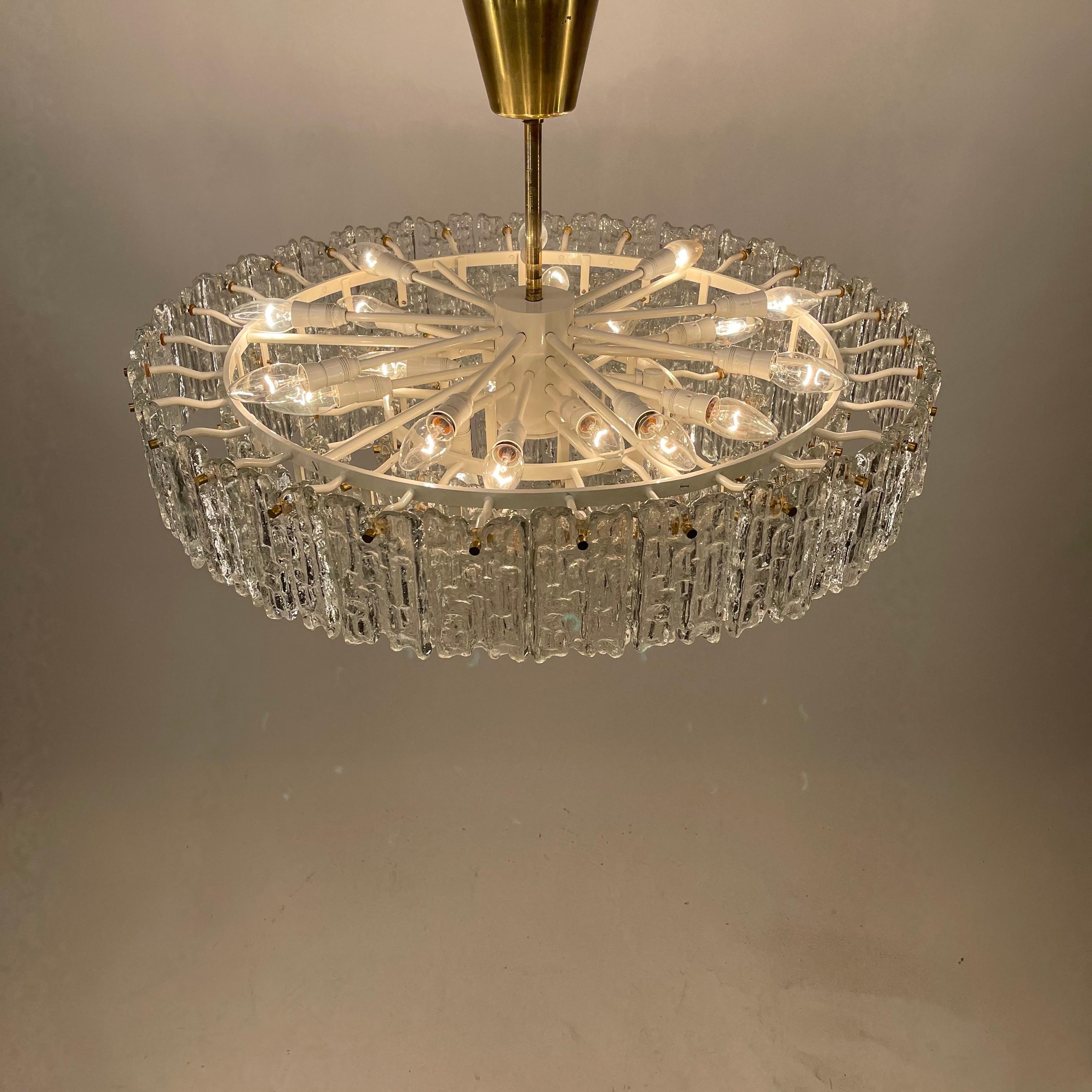 Huge J.T. Kalmar Chandelier Ripple Glass, Austria 1960s For Sale 2