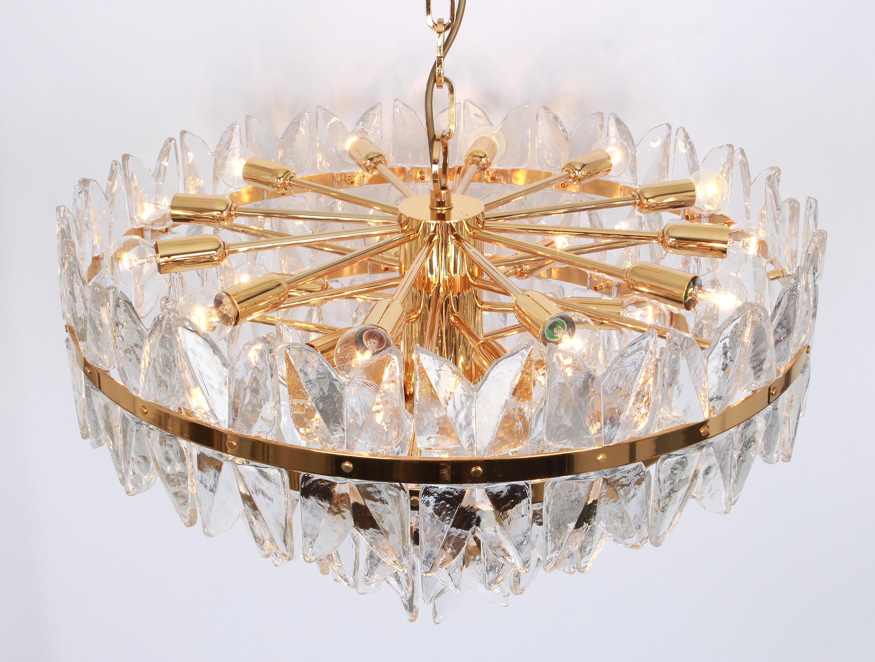 Huge Kalmar Chandelier 'Corina', Gilt Brass Glass, Austria, 1970 For Sale 3