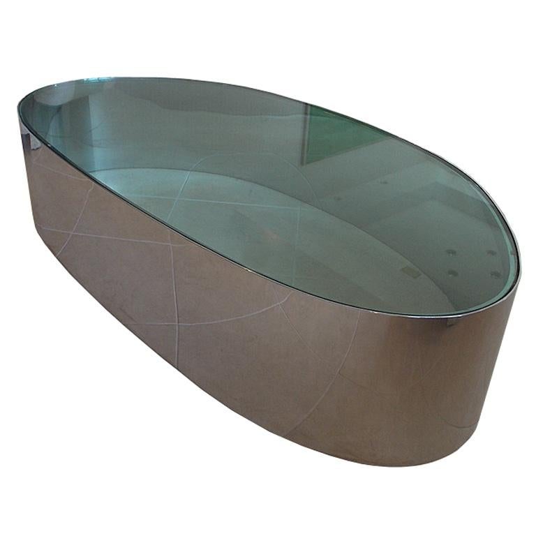 Ein riesiger Karl Springer Couchtisch aus Edelstahl
Wahrscheinlich ein individuelles Design
Beglaubigt durch Tom Langevin 