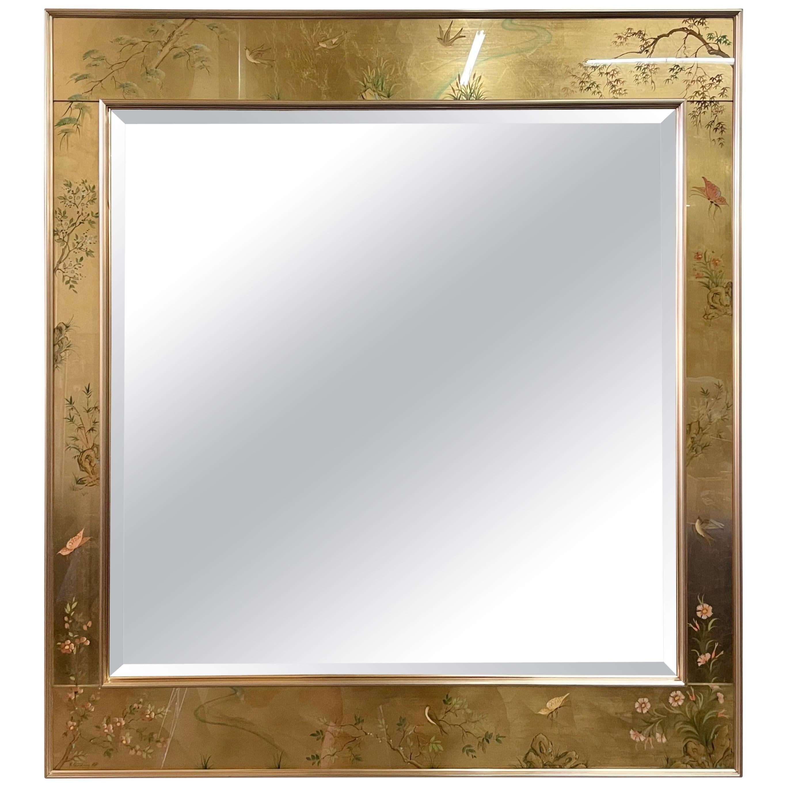 Grand miroir encadré avec cadre en glomis peint à l'envers dans le style Chinoiserie en vente