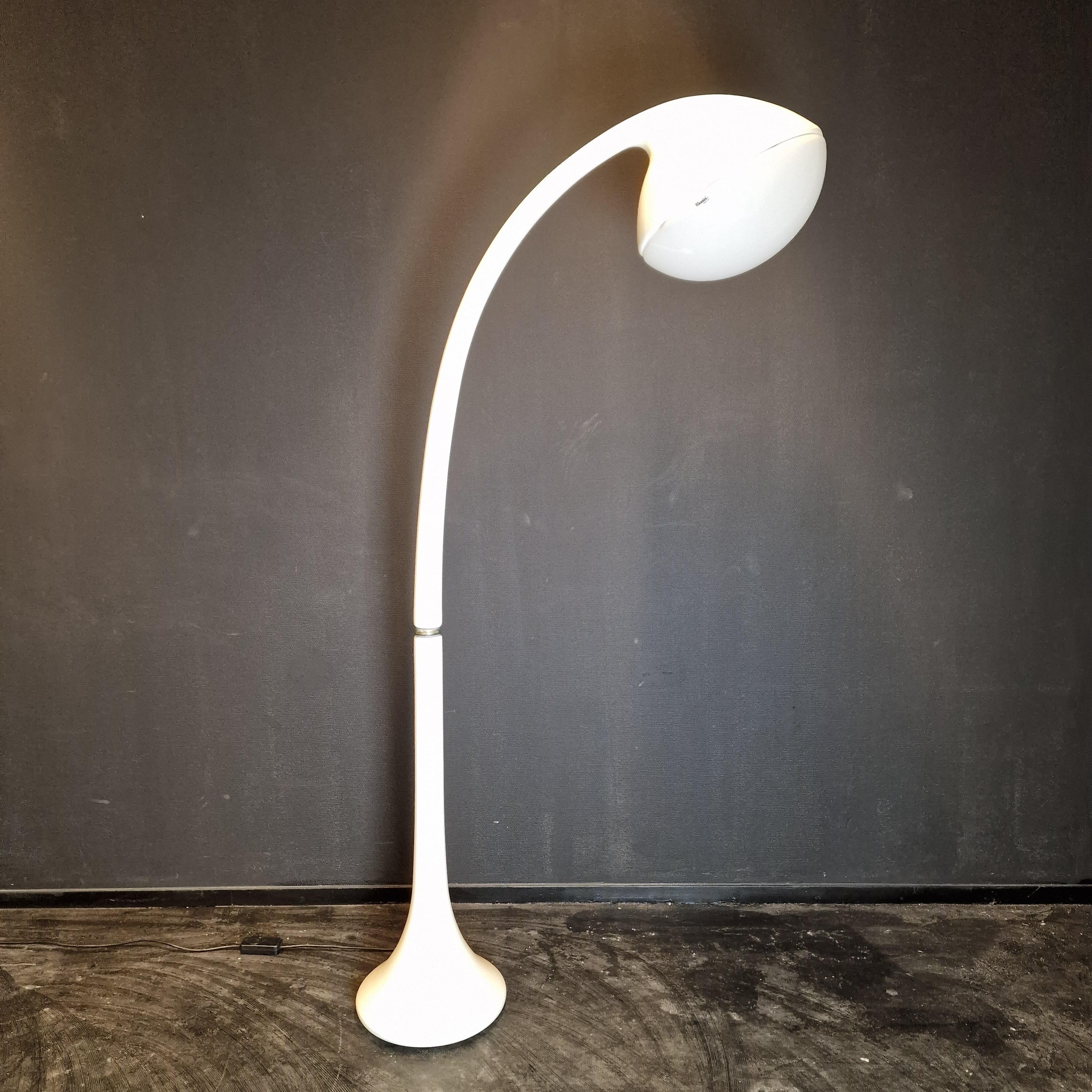 Große Stehlampe „Lampione“ von Fabio Lenci für Guzzini, Italien, 1970er Jahre (Ende des 20. Jahrhunderts) im Angebot