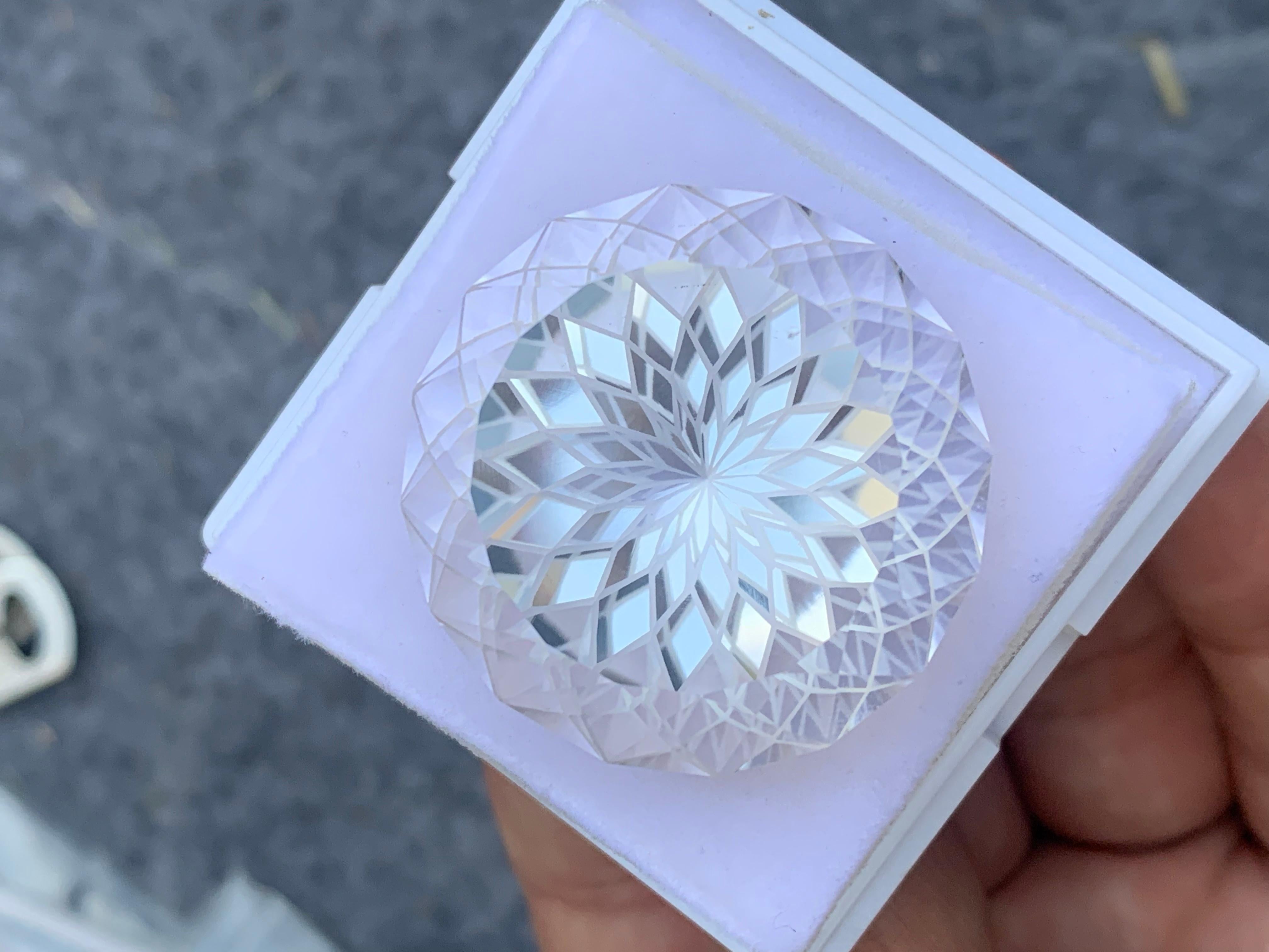 Très grand quartz de cristal naturel transparent non serti de 125,40 carats pour collier de bijoux en vente 3