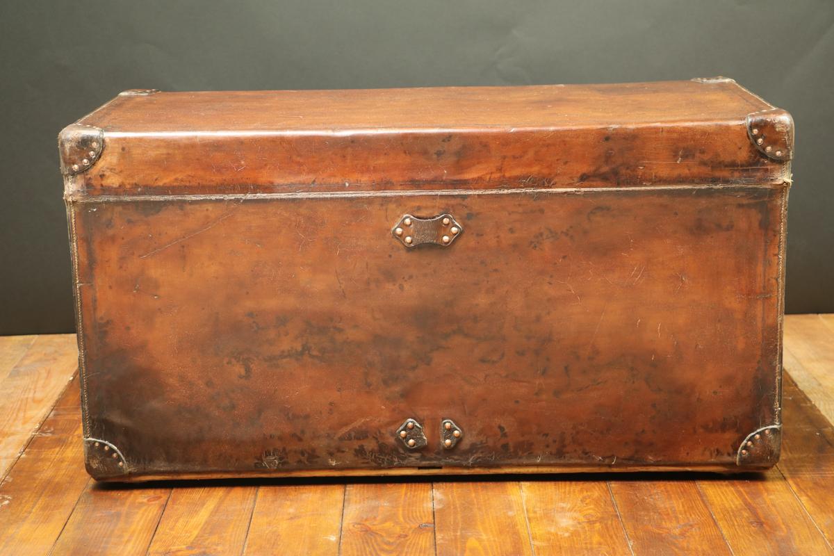 Early 20th Century Huge Louis Vuitton Leather Steamer Louis Vuitton Trunk For Sale