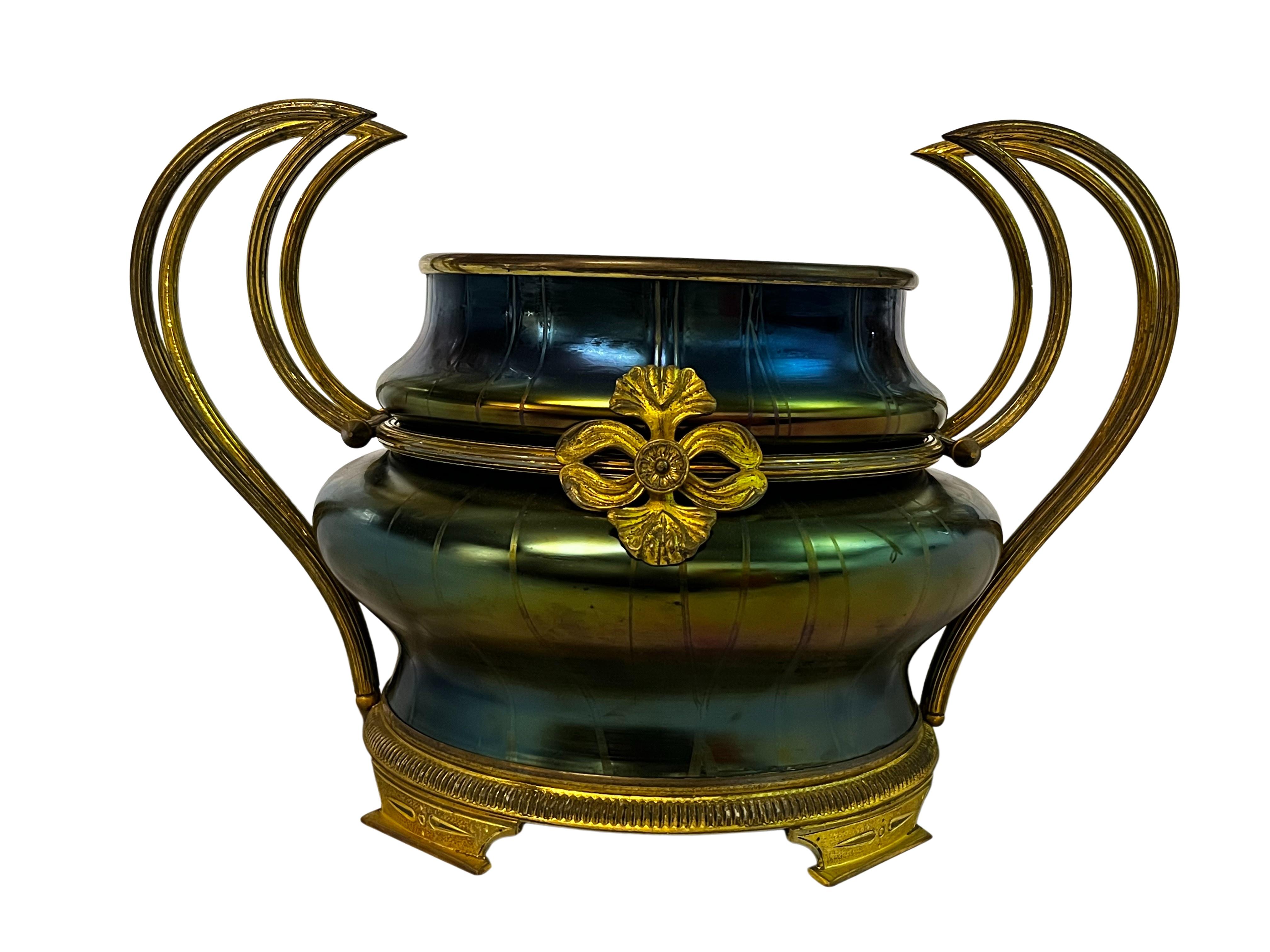 Huge magnificent bowl vase, Lötz Loetz Glass Jugendstil Art Nouveau 1900 Bohemia For Sale 4
