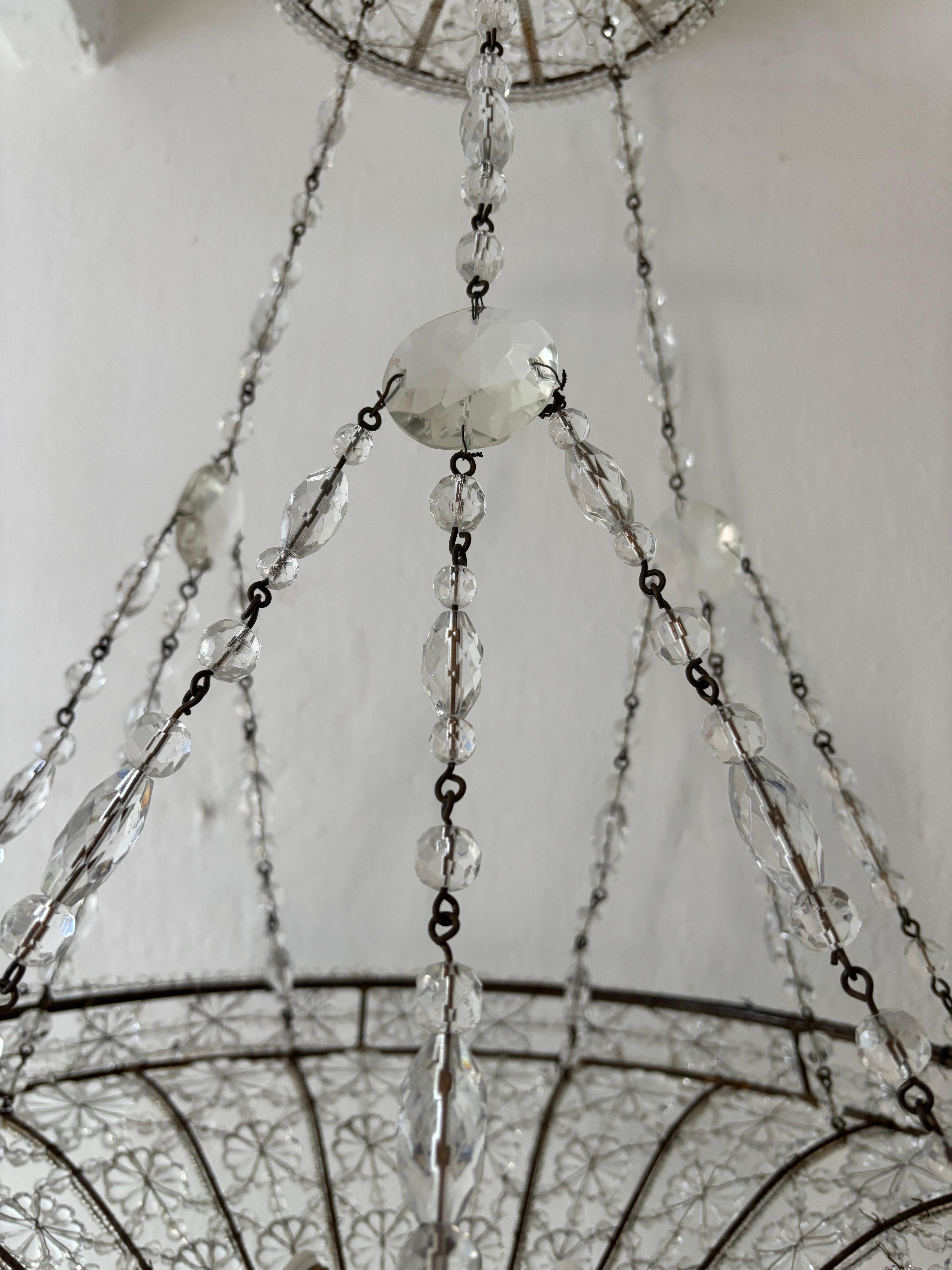 Metà XX secolo Maison enorme anni '40 Baguès  Lampadario con catene di cristallo con perline RARO in vendita