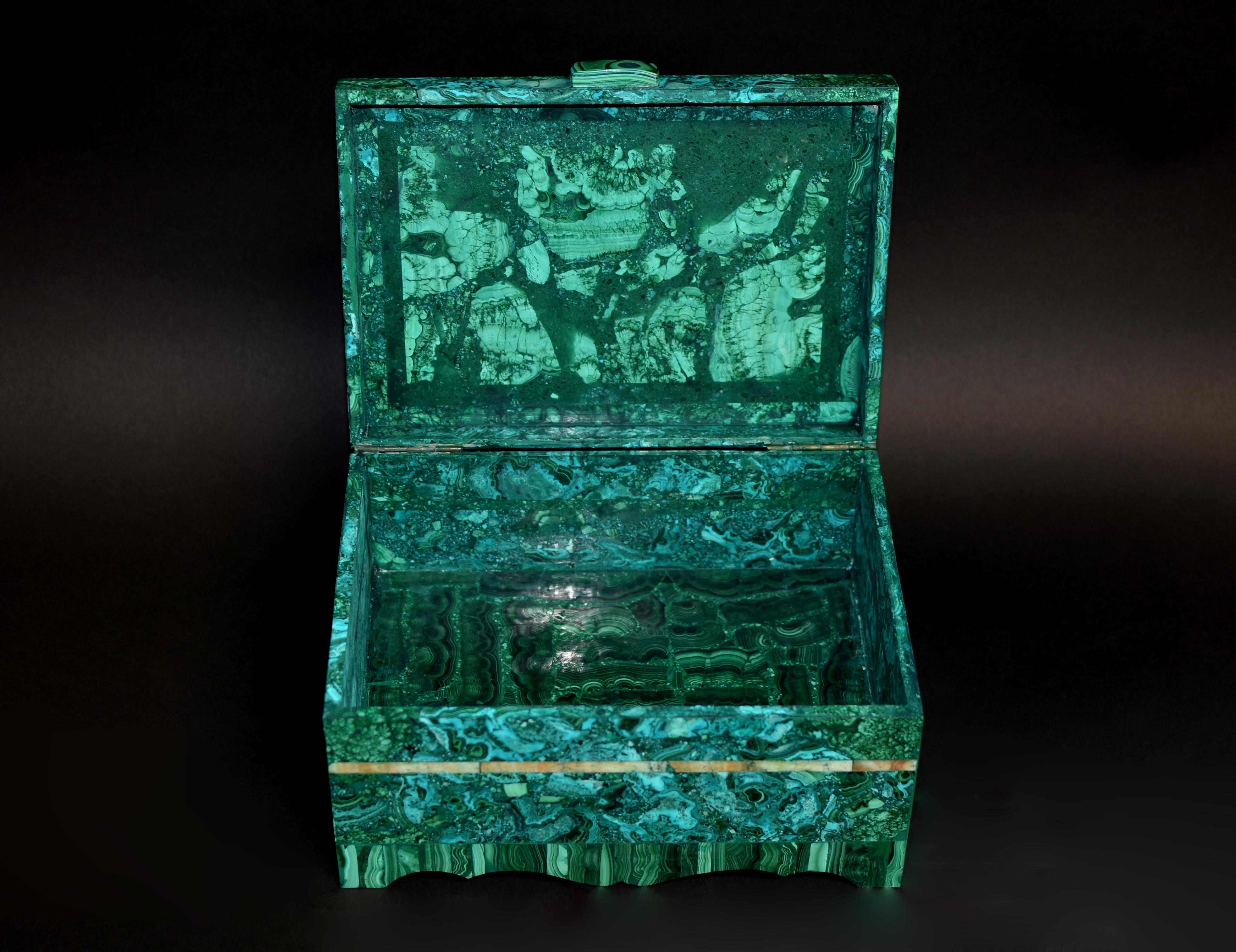 Grand Malachite Jewelry Box 10 Lb For Sale 7