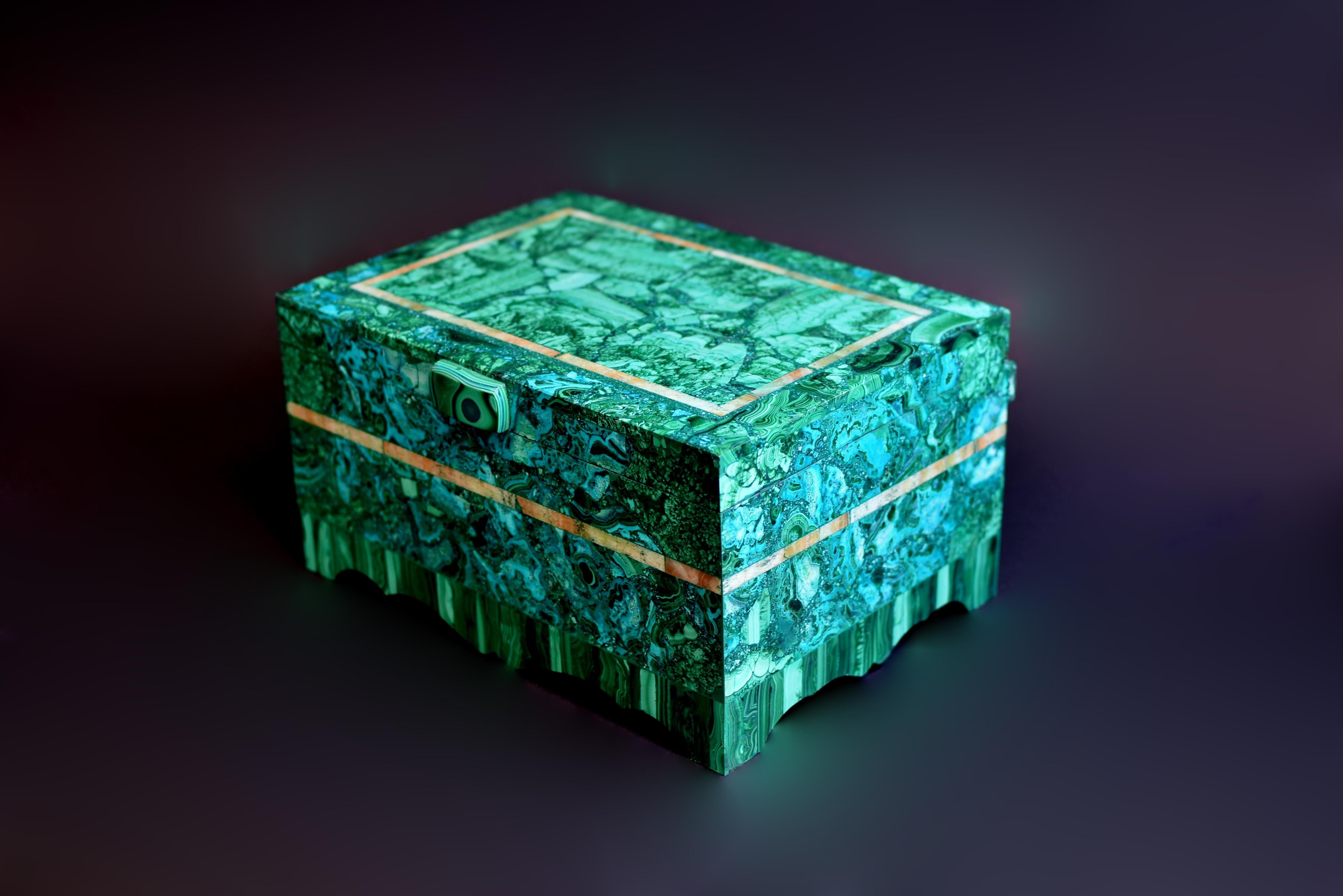 Hand-Crafted Grand Malachite Jewelry Box 10 Lb For Sale