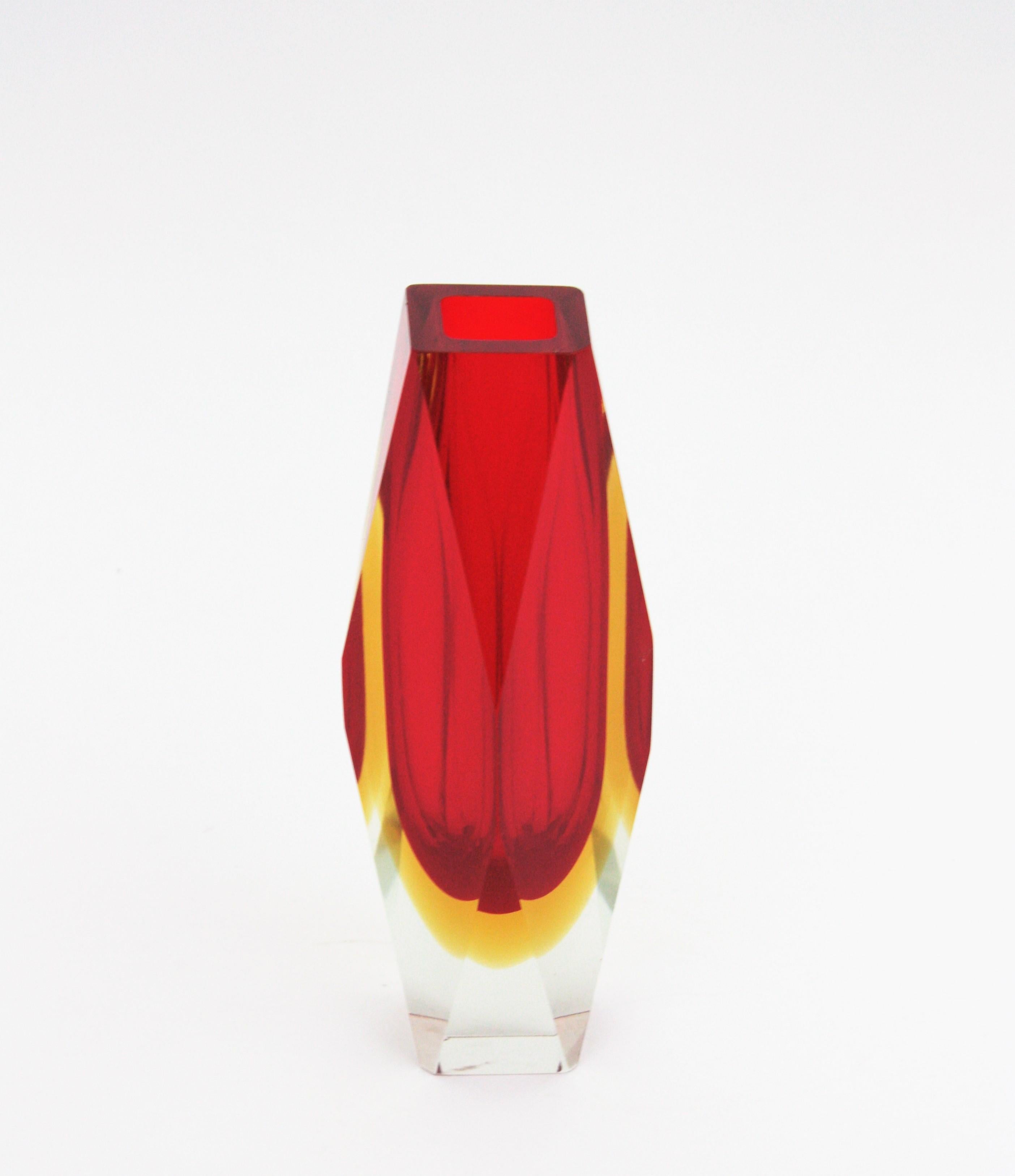 Huge Mandruzzato Murano Faceted Sommerso Red and Yellow Art Glass Vase 4