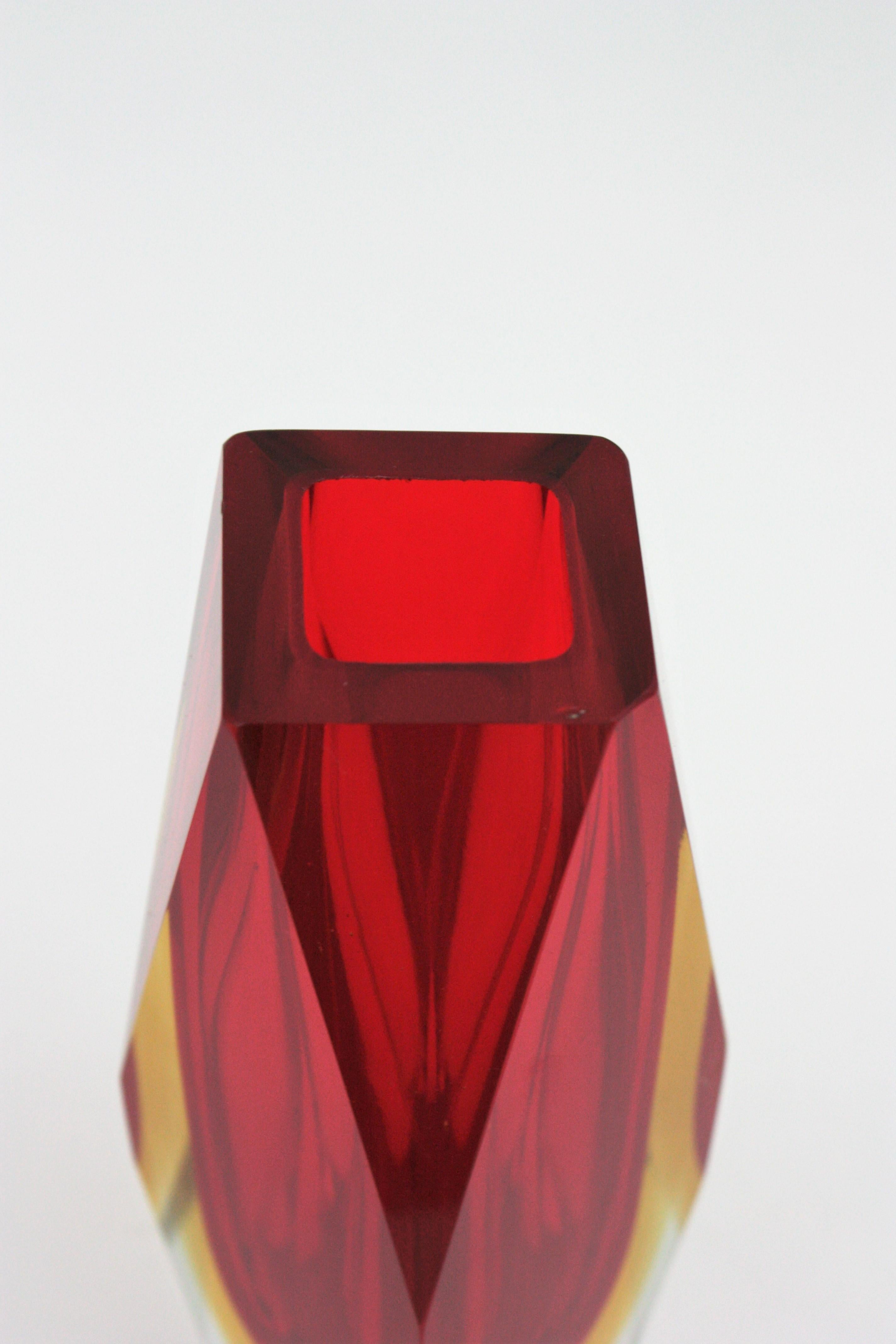Huge Mandruzzato Murano Faceted Sommerso Red and Yellow Art Glass Vase 6