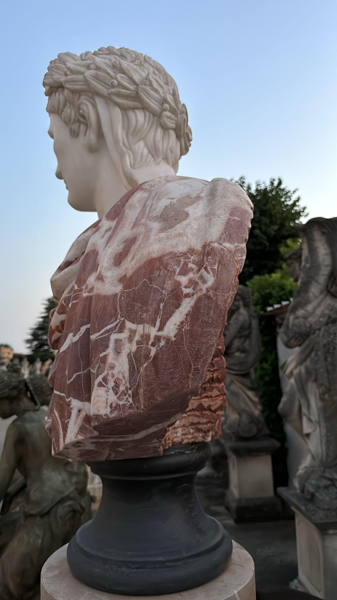 Enorme  Busto in marmo di un imperatore romano 95 cm in vendita 5