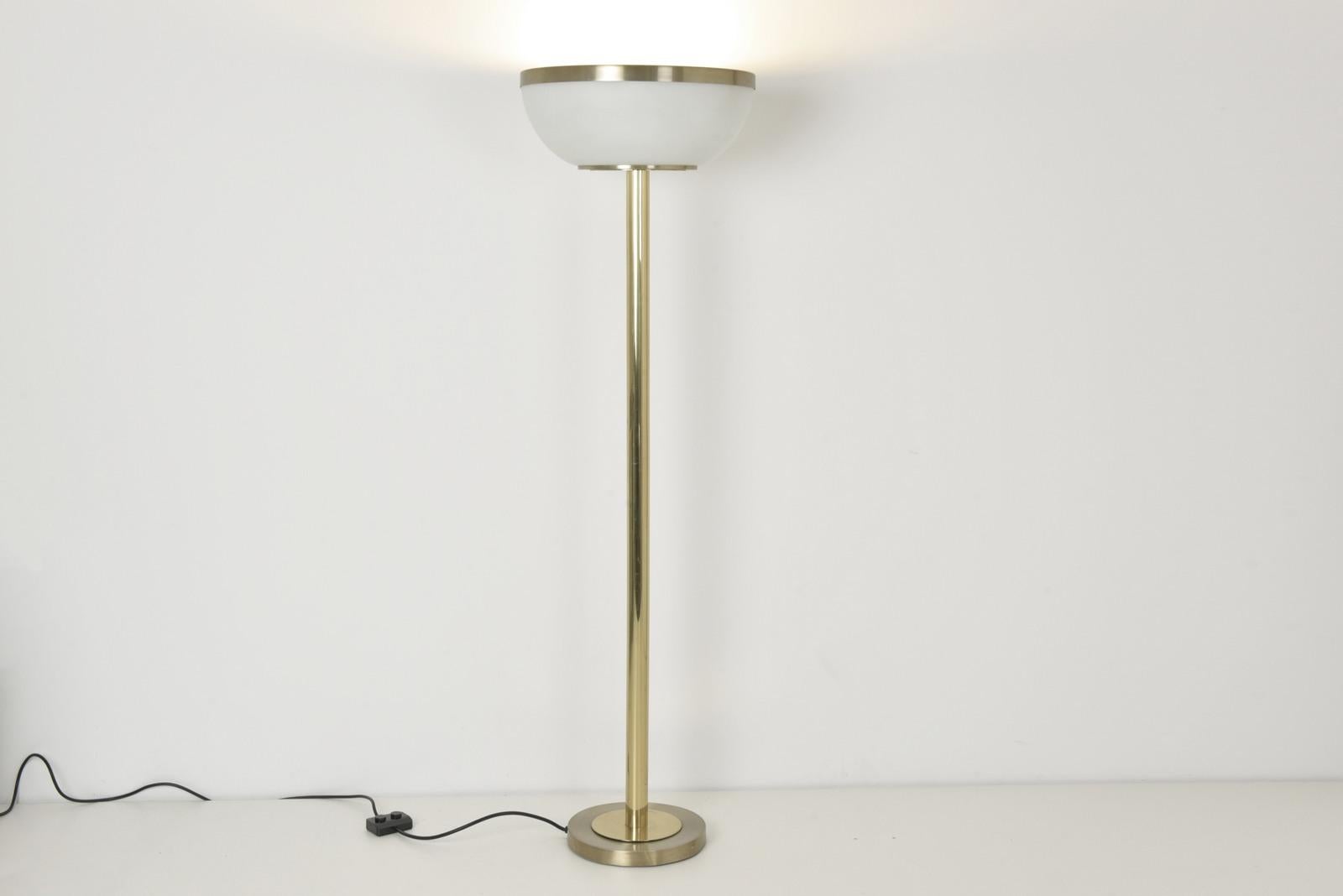 Große Metall-Stehlampe aus Metall von Lumi, Italien - 1968 (Moderne der Mitte des Jahrhunderts) im Angebot