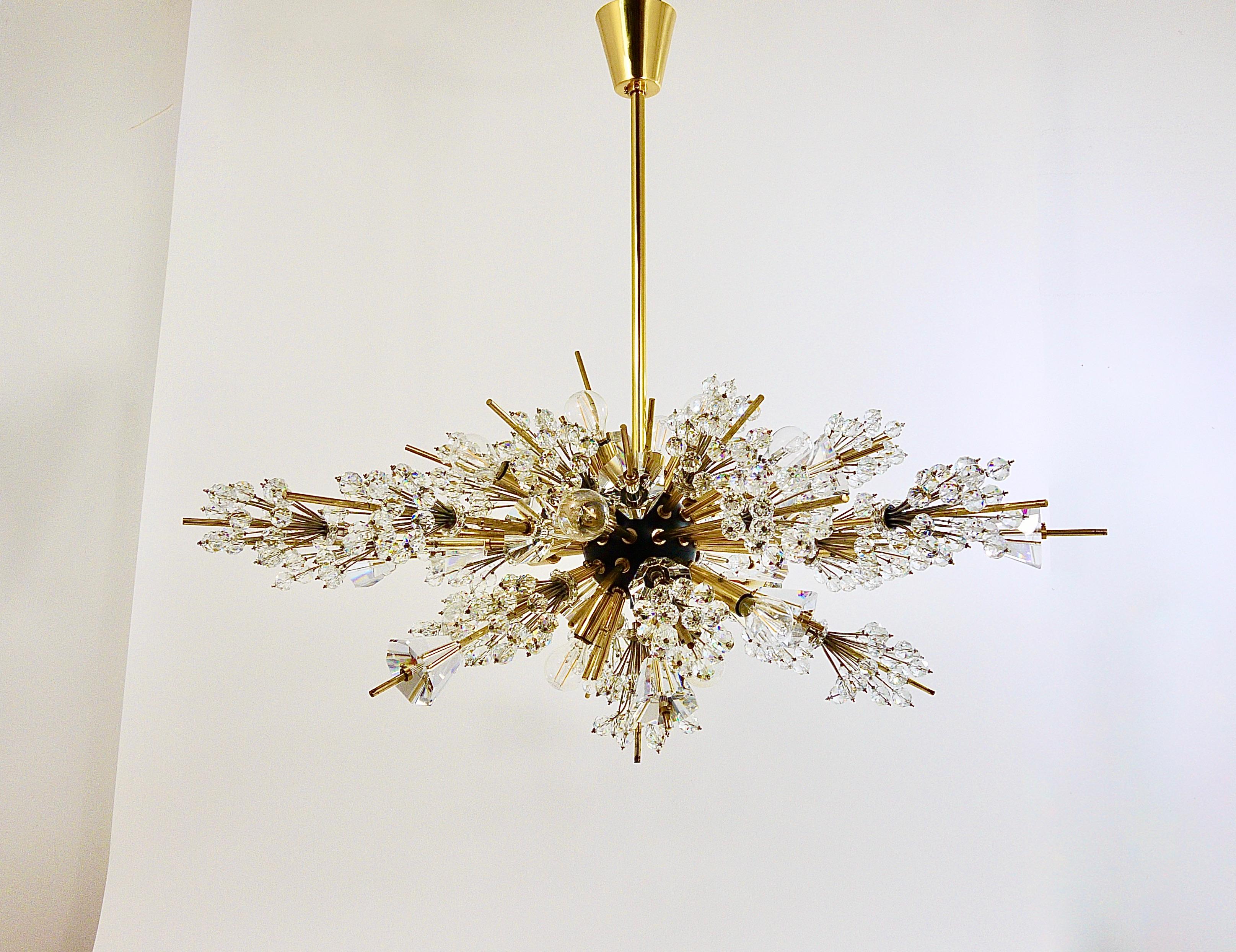 Énorme lustre Met Sputnik en cristal du Metropolitan Opera par Lobmeyr Vienne:: années 1960 12