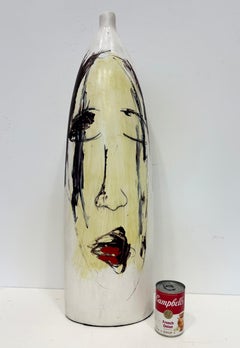 Enorme Jarrón con Cara Pintada por Ambos Lados del Artista Mexicano Yuri Zatarain, Serie Oleo