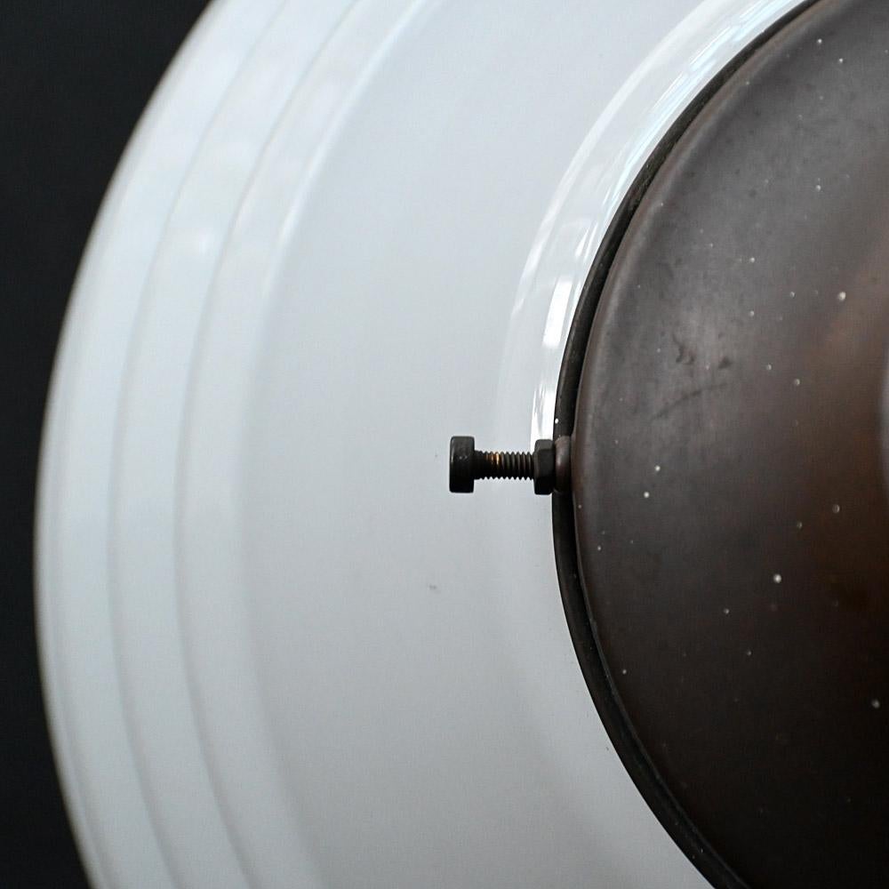 Huge Mid-20th Century Philips Glass Pendant with Brass Gallery Bon état - En vente à London, GB