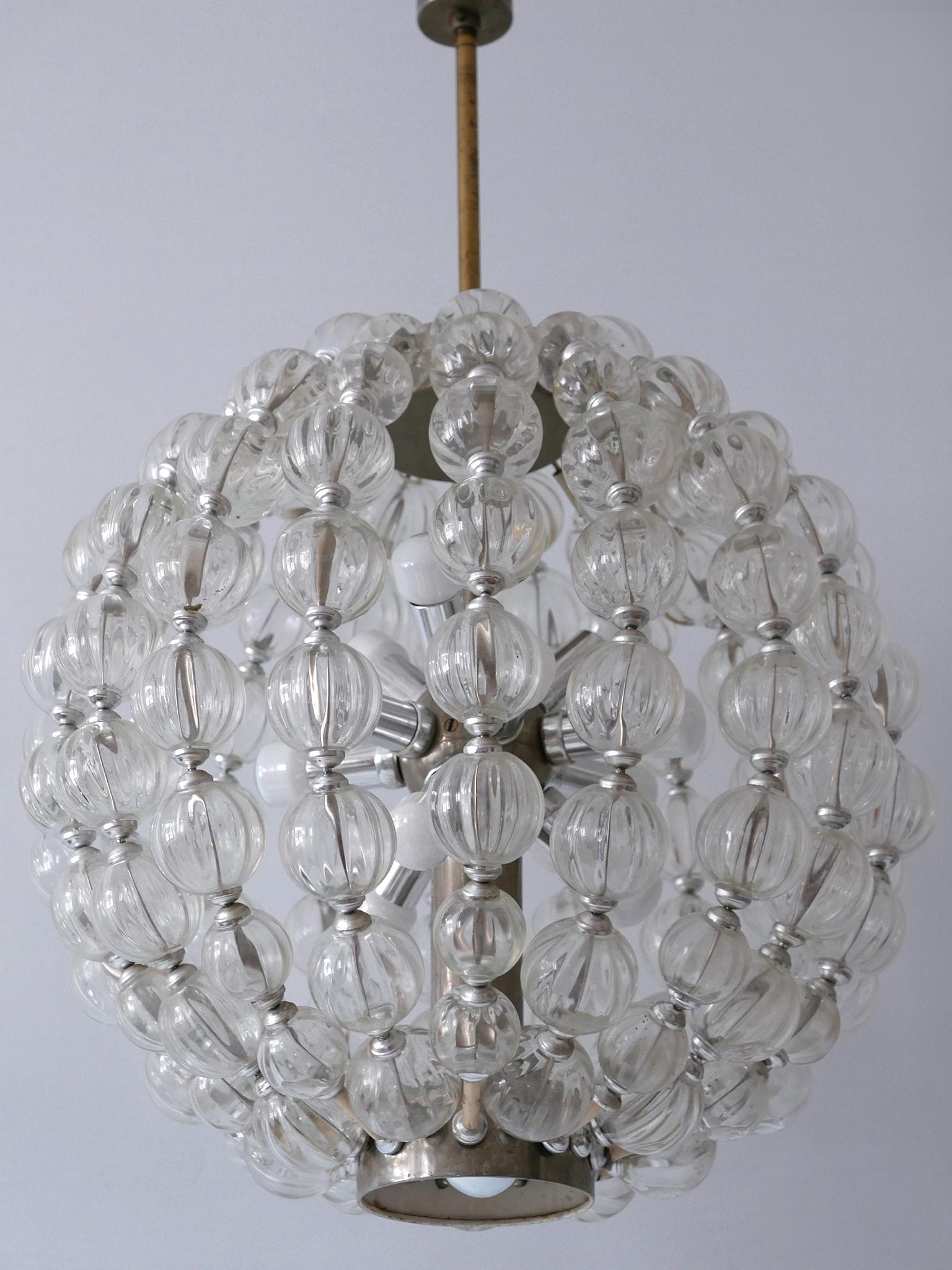 Milieu du XXe siècle Très grand lustre ou lampe à suspension Spoutnik en verre à 13 branches, de style moderne du milieu du siècle, années 1960 en vente