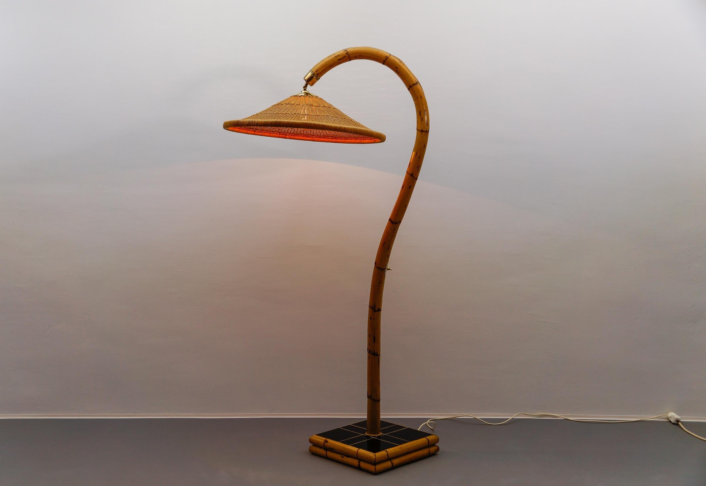 Huge Mid-Century Modern Bamboo, Brass & Rattan Arc Floor Lamp, Italy 1950s For Sale 3