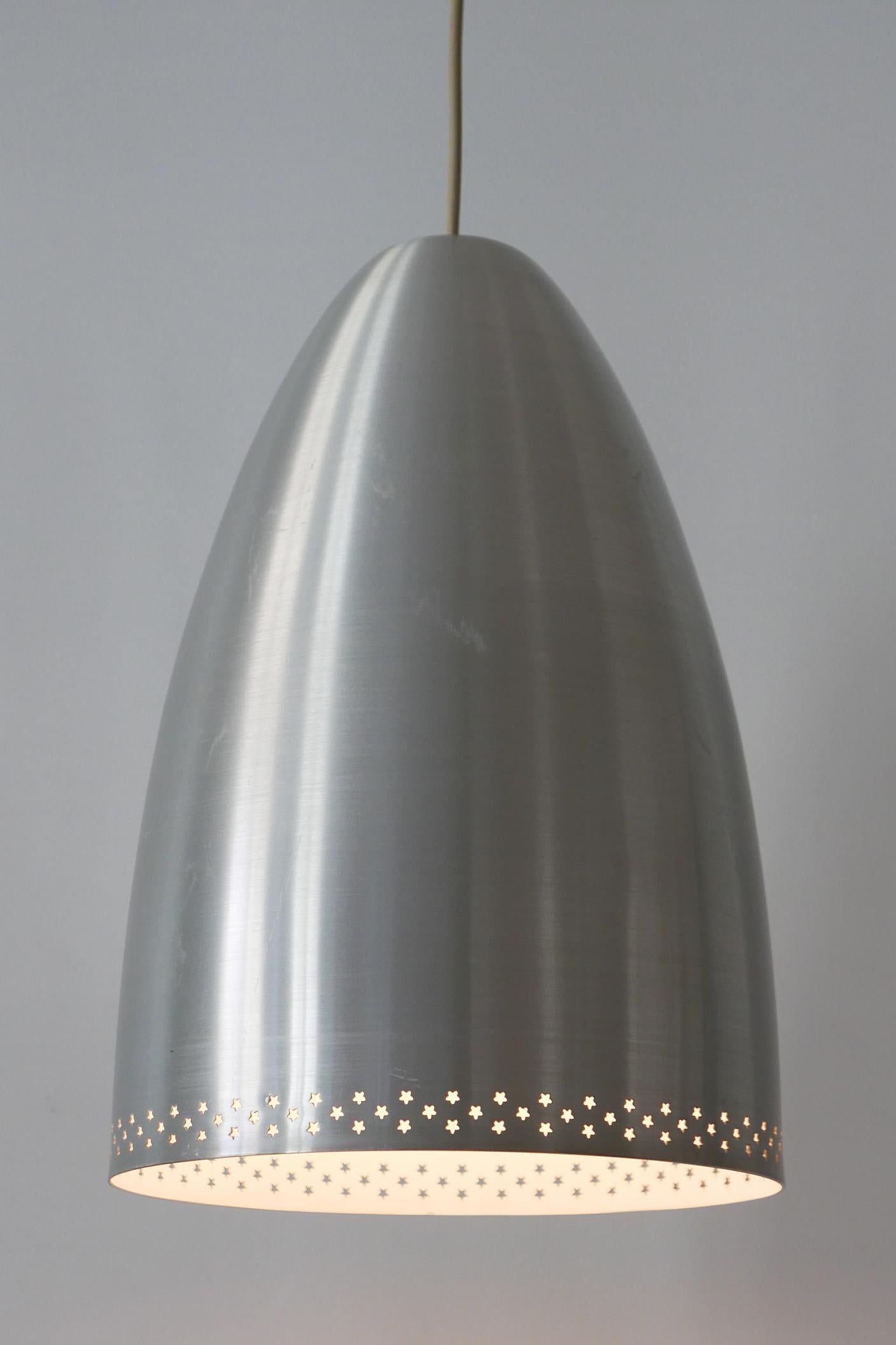 Große Pendelleuchten aus perforiertem massivem Aluminium, Mid-Century Modern, Deutschland 1970er Jahre im Angebot 4